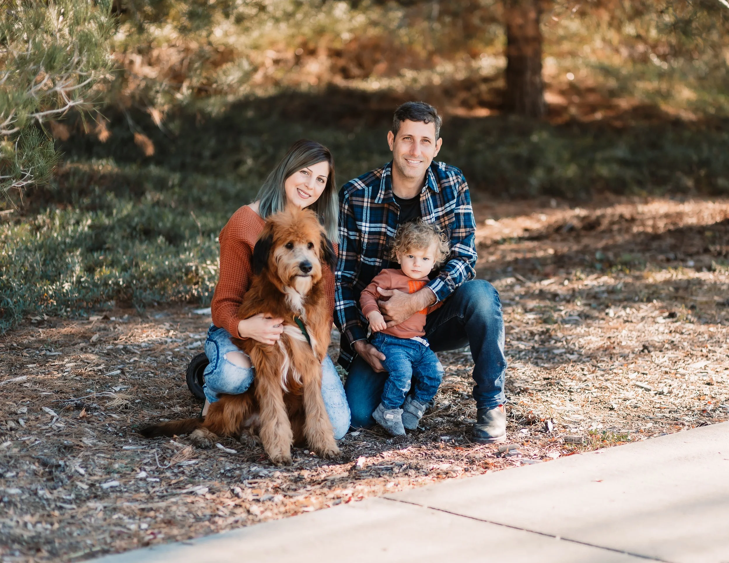 Santa Clarita Photographer - Santa Clarita Family Photographer - Santa Clarita Family Photos - this photo location is at a local park in Santa Clarita