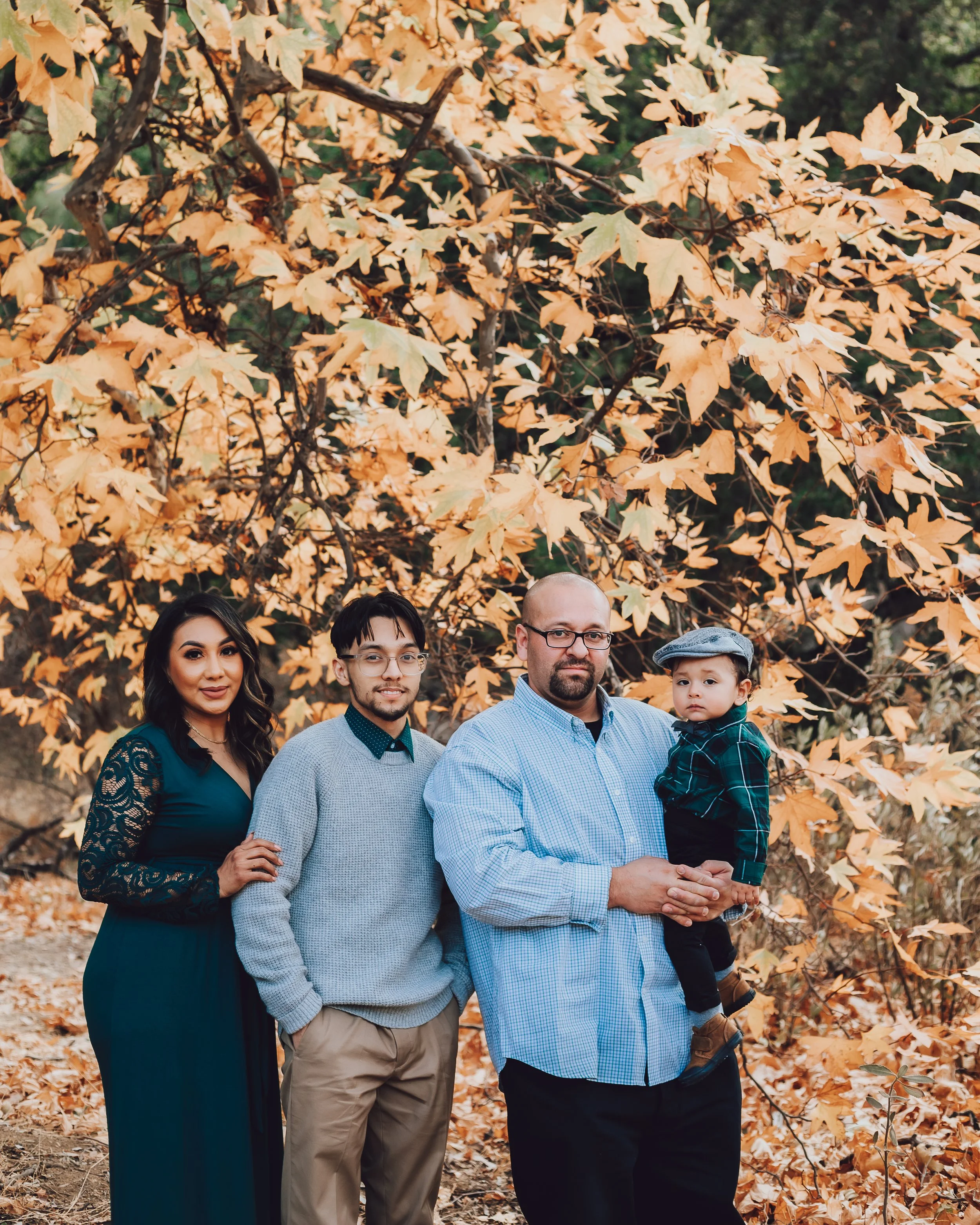 Santa Clarita Photographer - Santa Clarita Family Photographer - Santa Clarita Family Photos - this photo location is at placerita