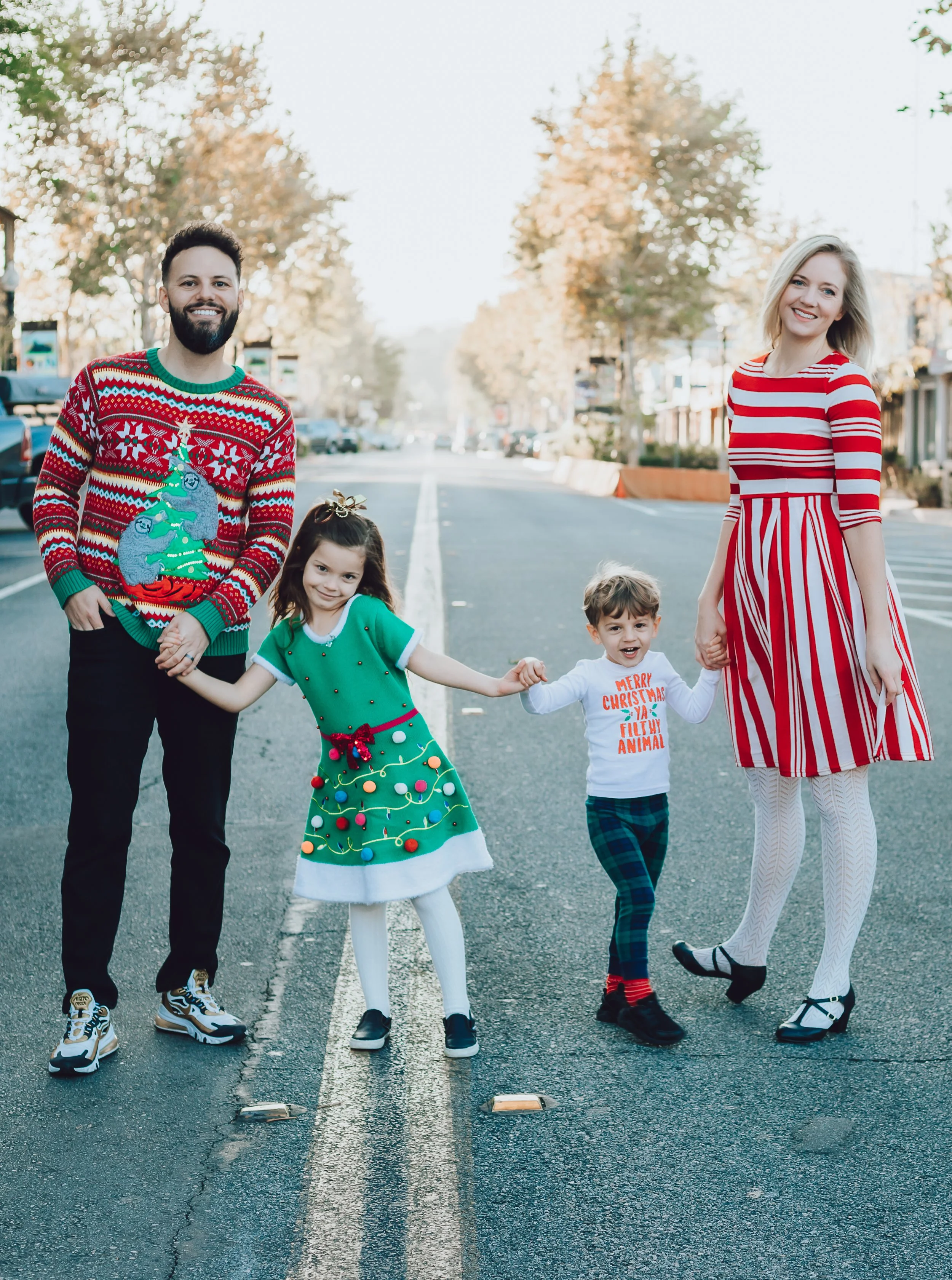 Santa Clarita Photographer - Santa Clarita Family Photographer - Santa Clarita Family Photos - this photo location is in downtown Newhall on Main Street