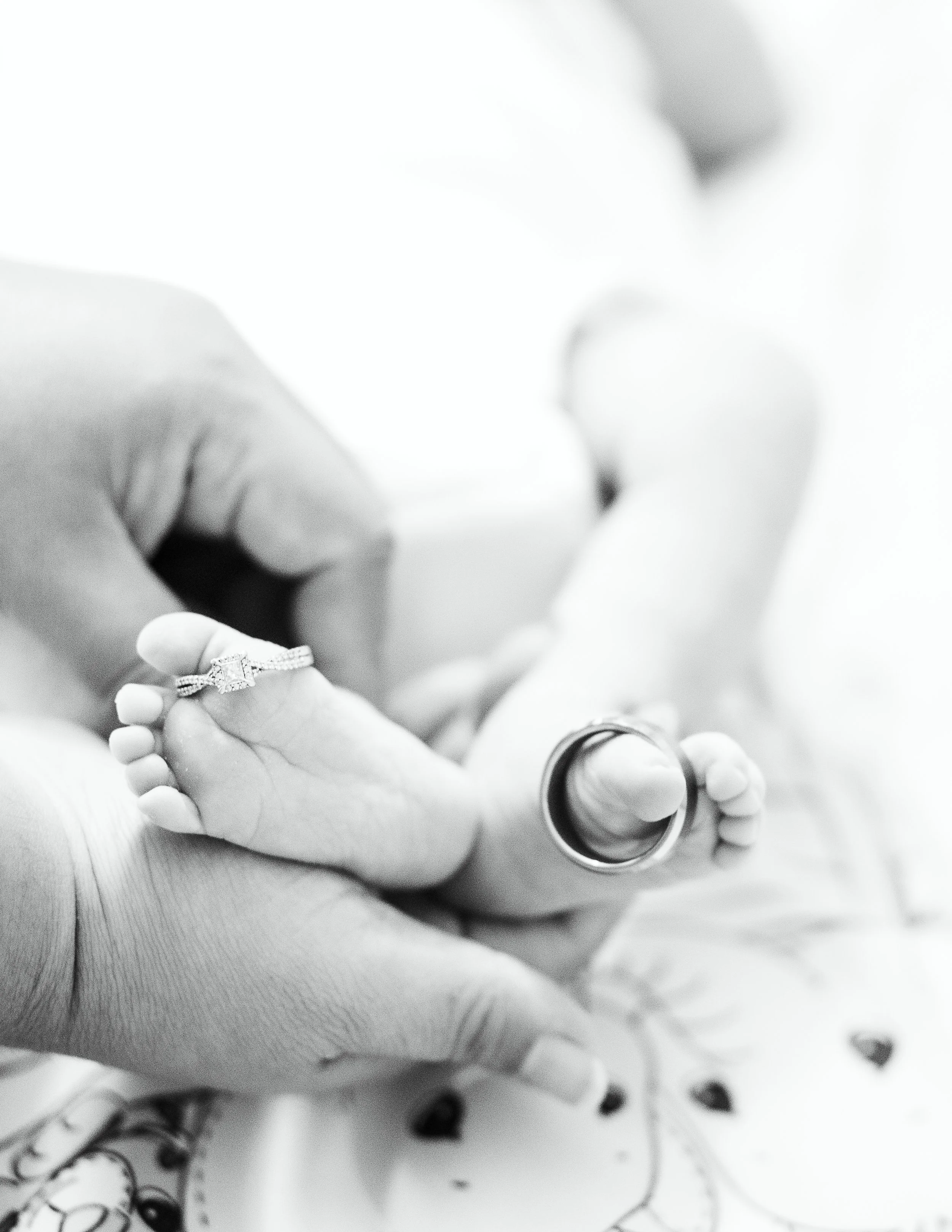 Santa Clarita Photographer - Santa Clarita Lifestyle Newborn Photographer - Santa Clarita Lifestyle Newborn Photos - this photo location is at the private home in santa clarita ca