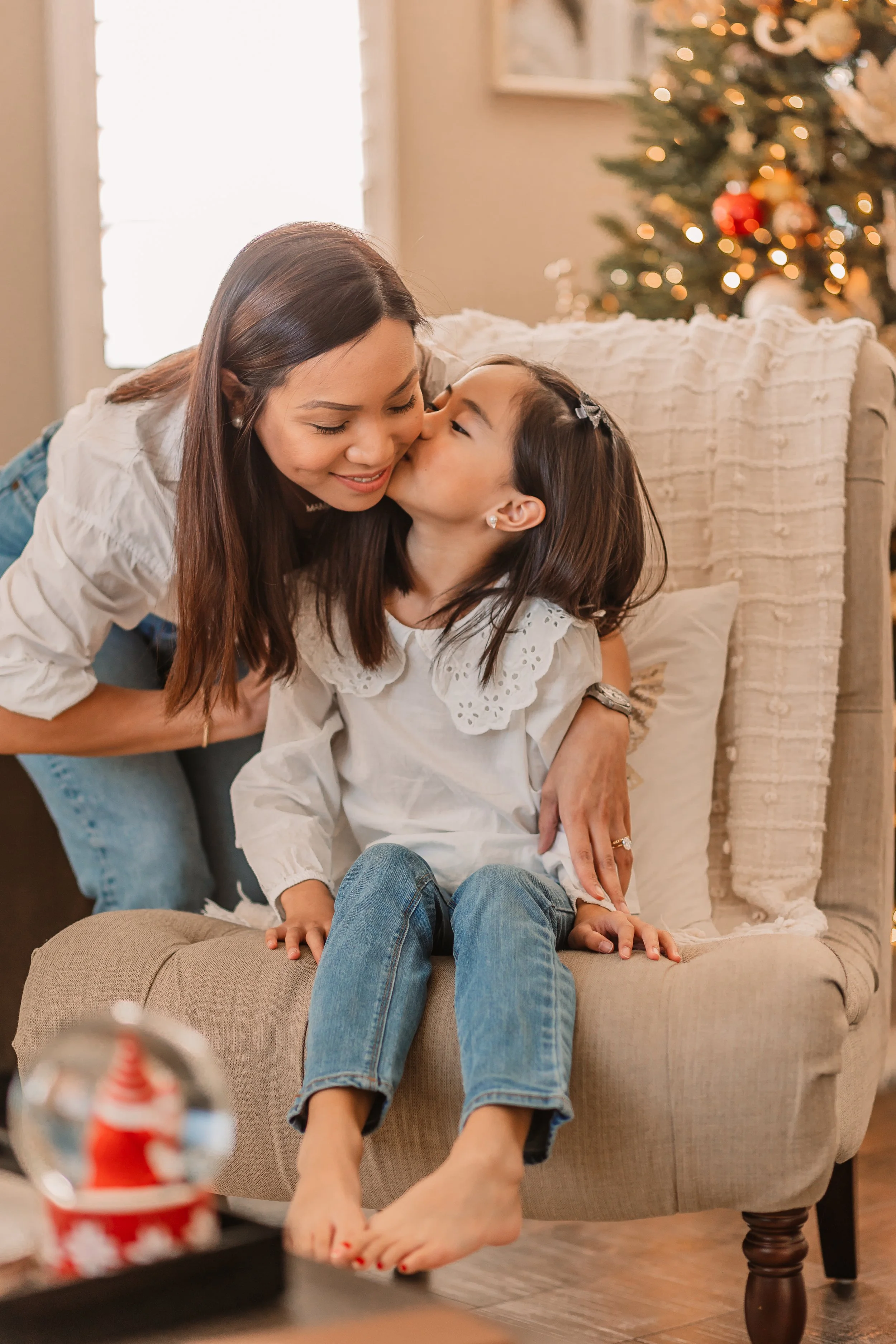 Santa Clarita Photographer - Santa Clarita Family Photographer - Santa Clarita Family Photos - this photo location is at private home in santa clarita