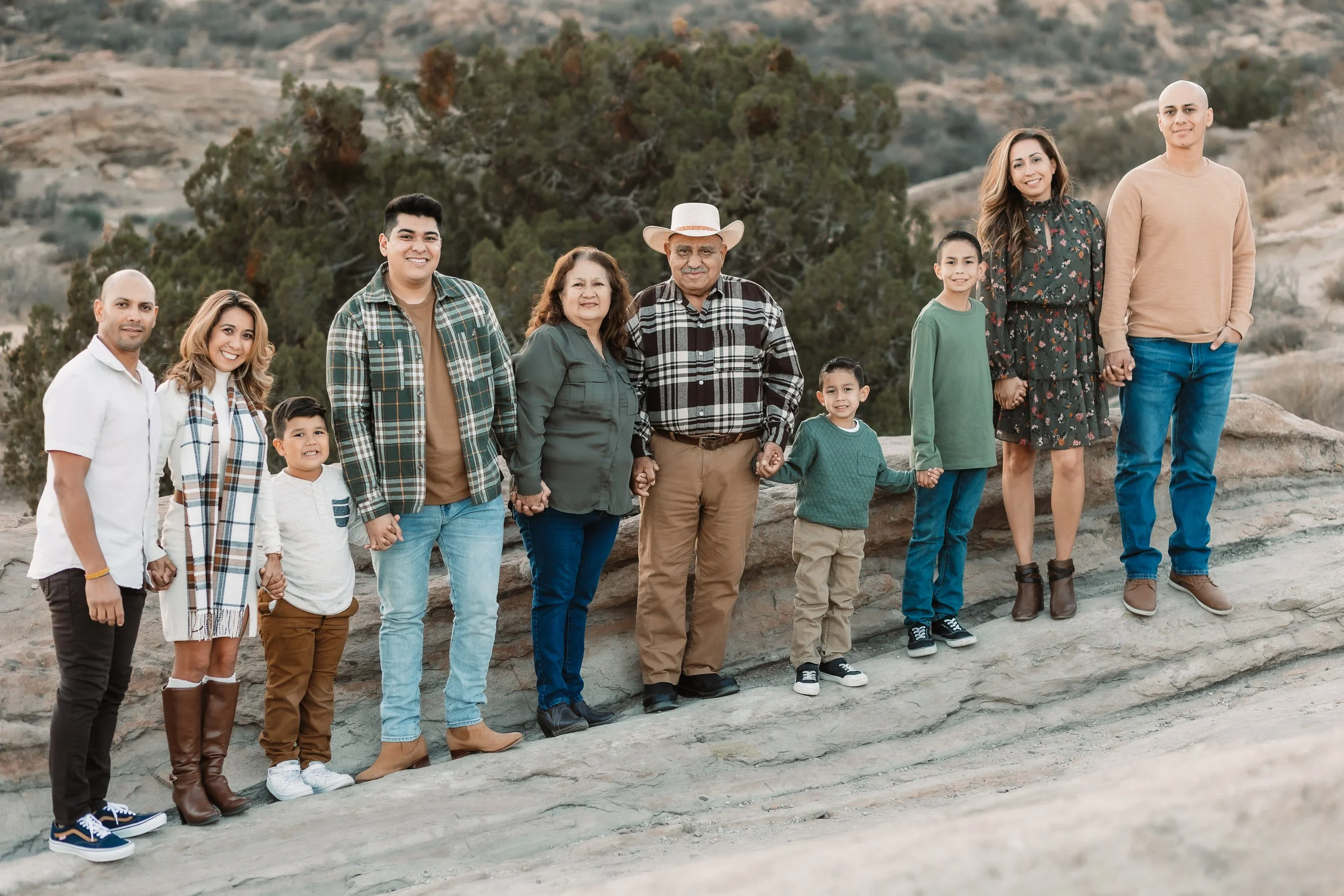 Santa Clarita Photographer - Santa Clarita Family Photographer - Santa Clarita Family Photos - this photo location is at vasquez rocks in agua dulce