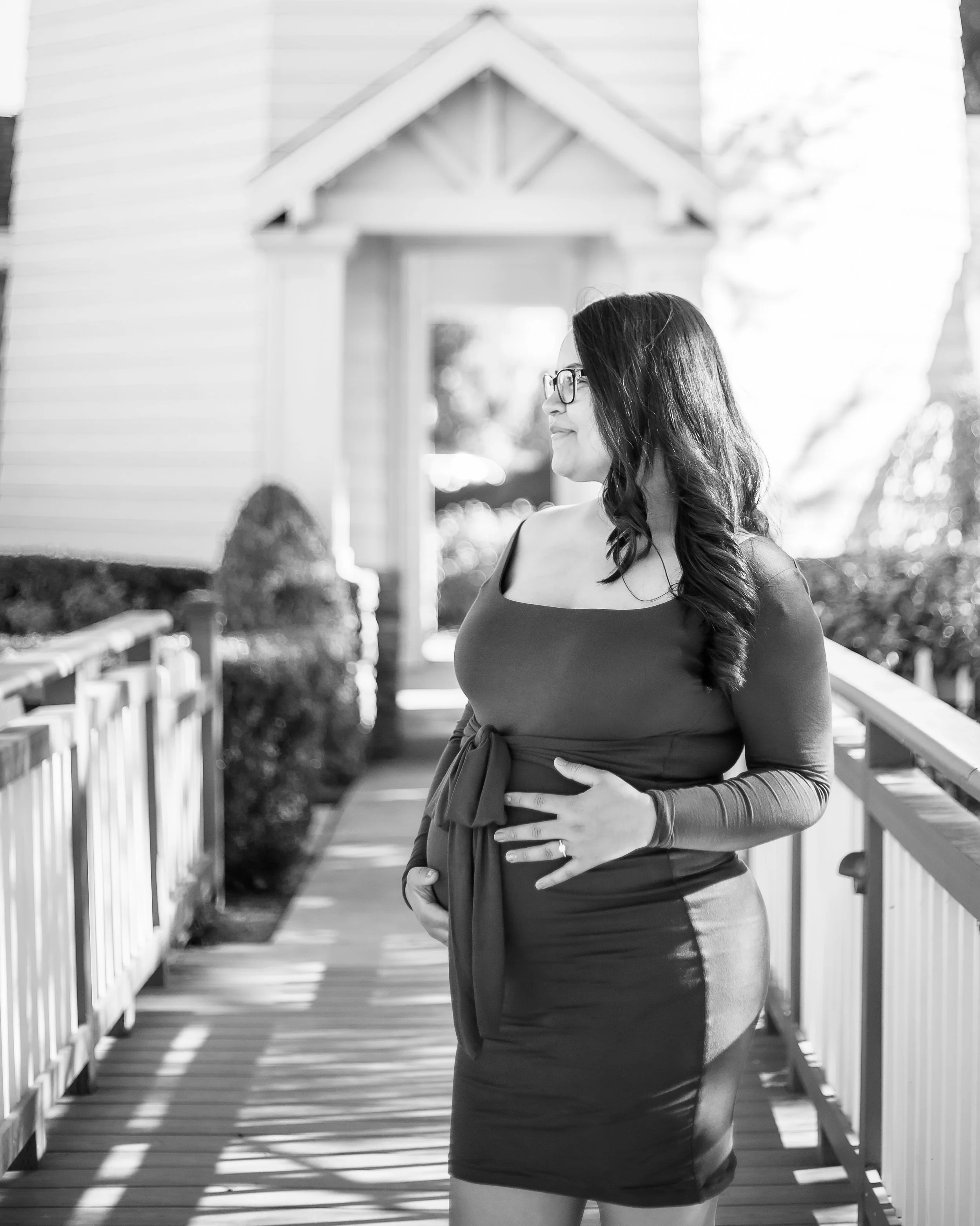 Santa Clarita Photographer - Santa Clarita Maternity Photographer - Santa Clarita Maternity Photos - this photo location is at bridgeport valencia lighthouse