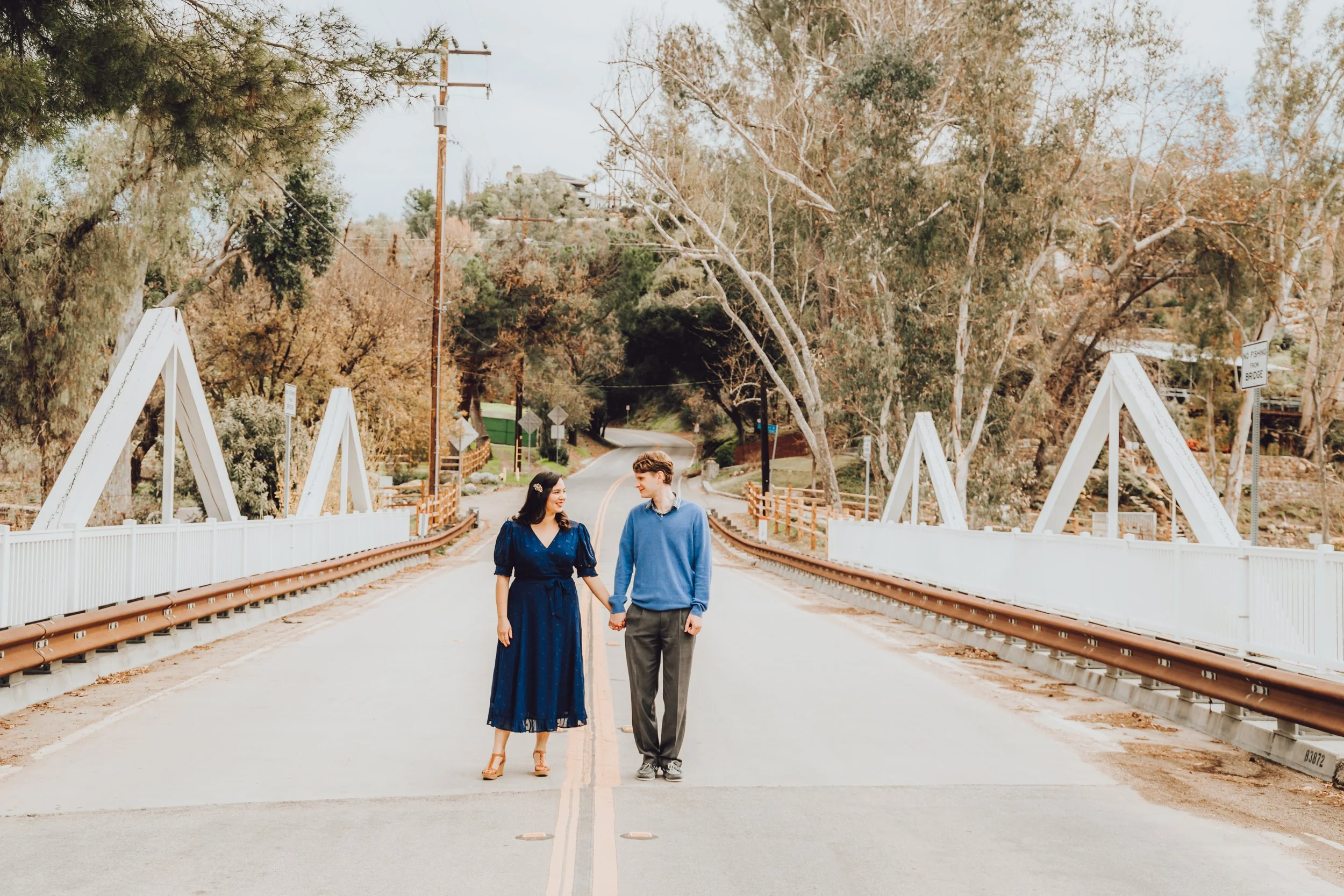 Santa Clarita Photographer - Santa Clarita Couples Photographer - Santa Clarita Couples Photos - this photo location is at malibou lake mountain club or the lodge at malibou lake in agoura hills - engagement photos - santa clarita engagement photogra