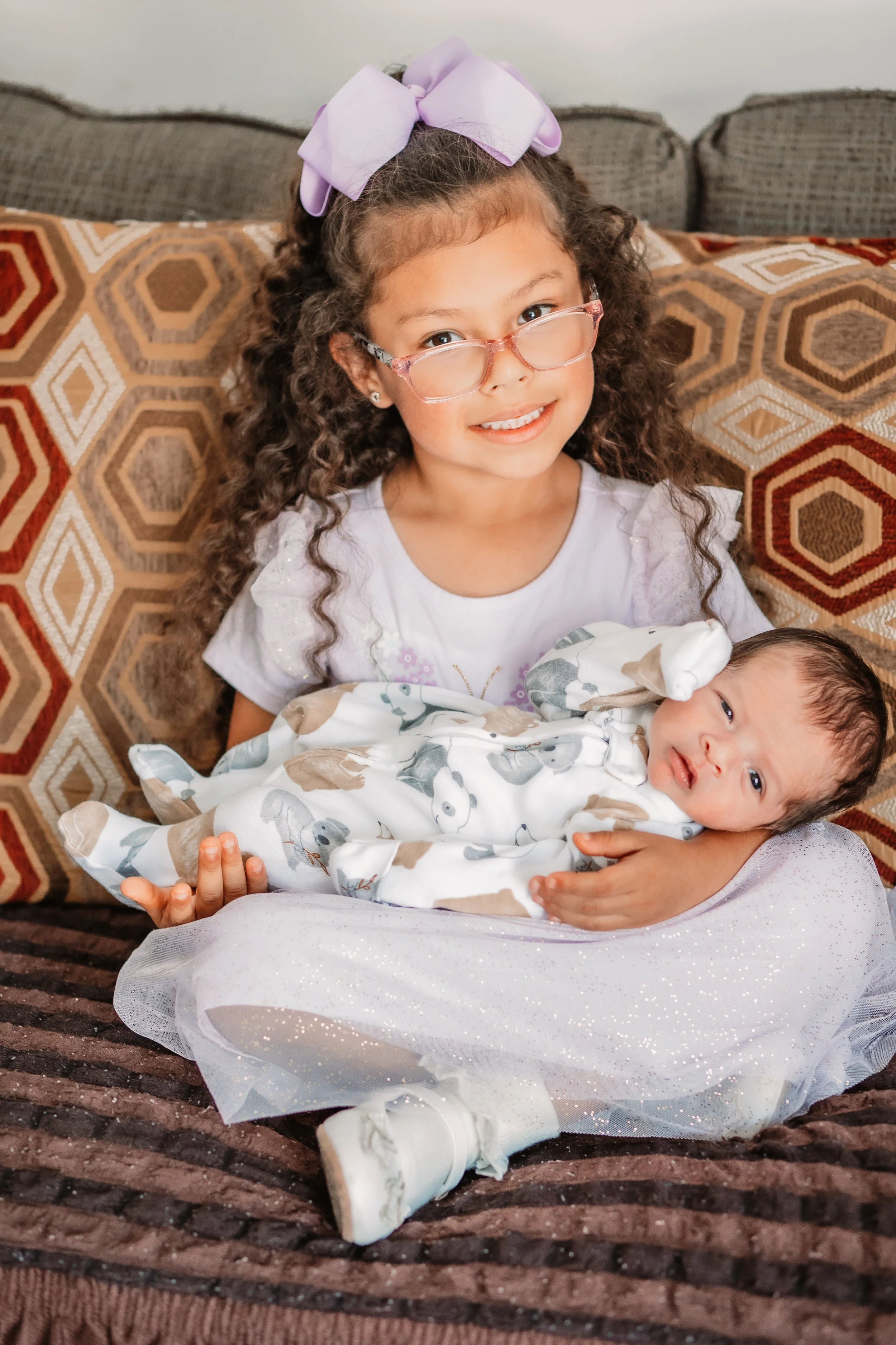 Santa Clarita Photographer - Santa Clarita Lifestyle Newborn Photographer - Santa Clarita Lifestyle Newborn Photos - this photo location is at the private home in santa clarita ca