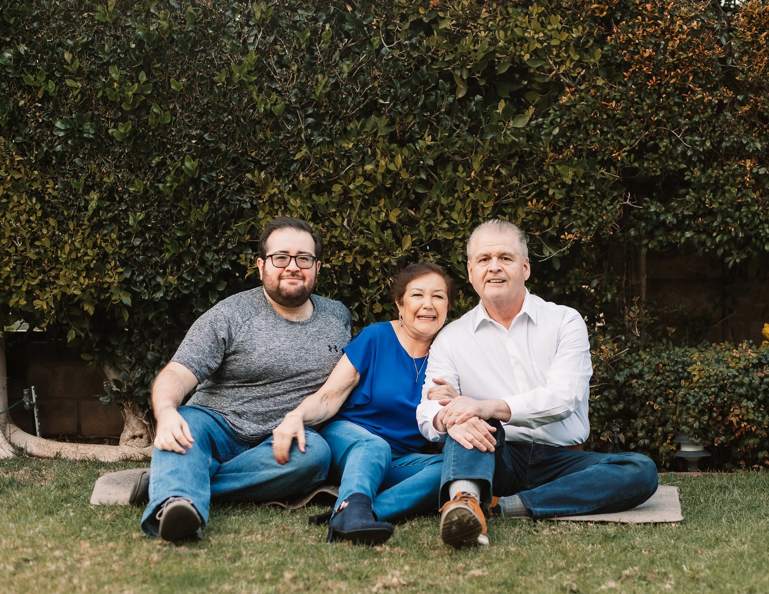 Santa Clarita Photographer - Santa Clarita Family Photographer - Santa Clarita Family Photos - this photo location is at private home