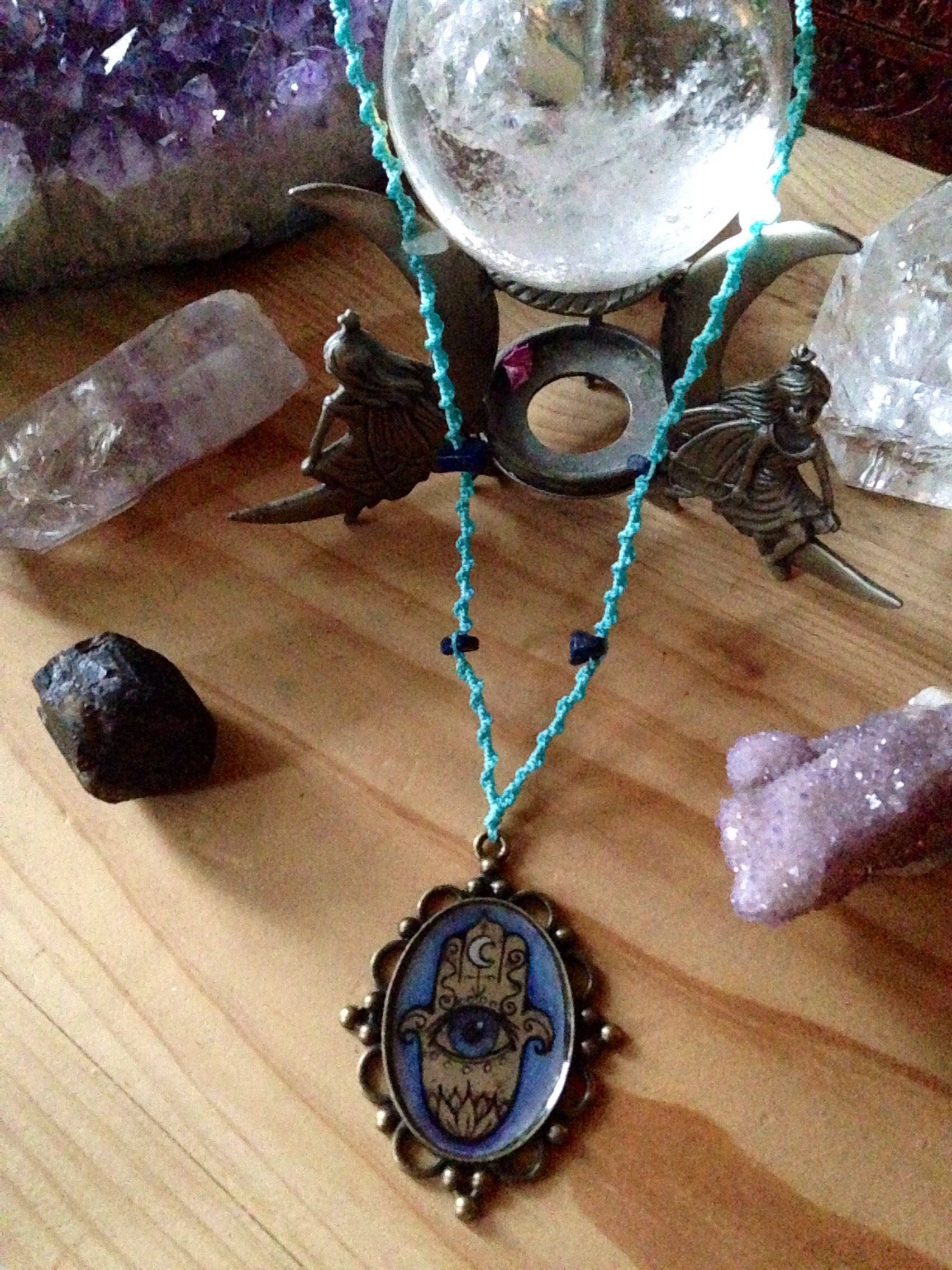 https://i.etsystatic.com/8614163/r/il/961f46/1364842403/il_fullxfull.1364842403_k61r.jpg