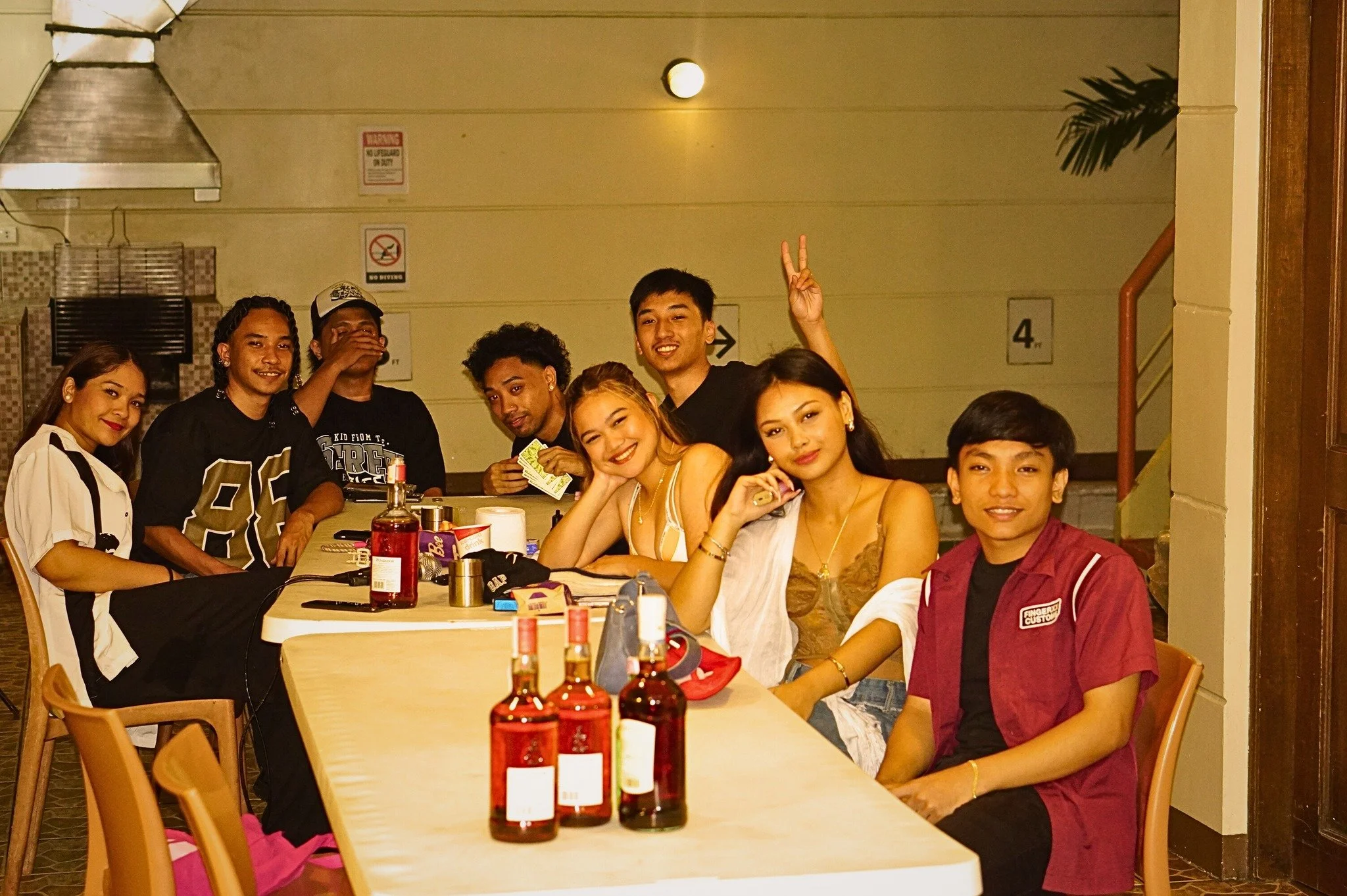 Looking for a quick escape without the long drive?
💖 Welcome to Carlmig Homes &ndash; your hassle-free getaway right in Makati!
✅ 2 AC Rooms &bull; 10 Beds &ndash; Perfect for family/barkada
🎤 Unlimited Videoke &ndash; Sing all day &amp; night
🏊&z