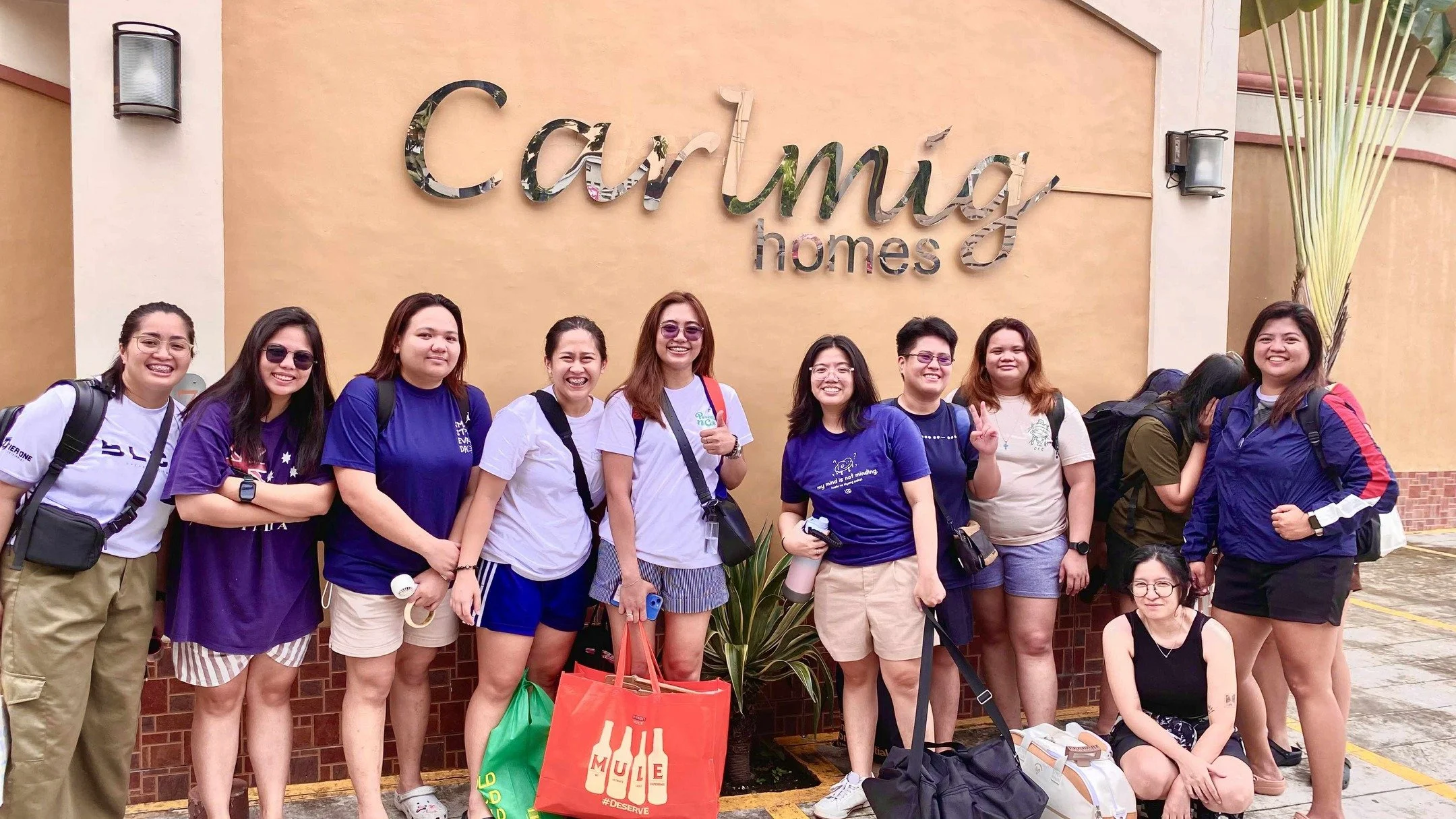 🎉 OMG‼️ Best Staycation Spot in Metro Manila?! You just found it! 😱✨
Welcome to Carlmig Homes &mdash; your home away from home where comfort meets convenience!
🏝️ Nestled in the heart of Makati City, Carlmig Homes is the most affordable private re