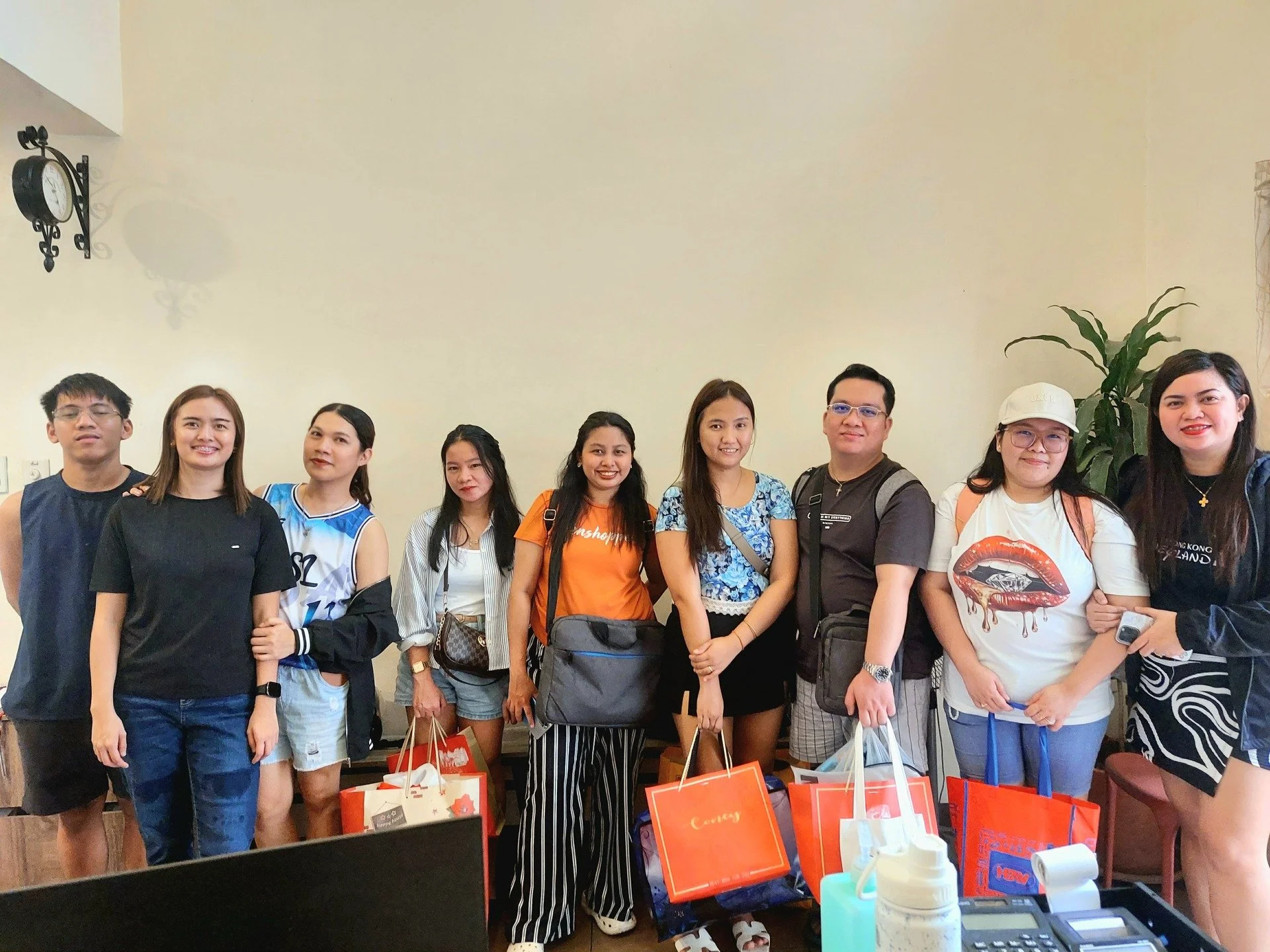 WALK-IN GUESTS ARE WELCOME TODAY!
Looking for a spontaneous getaway within the city? Carlmig Homes is ready to welcome you with comfort, style, and all the fun you deserve! 💖
Here&rsquo;s what&rsquo;s waiting for you:
🏠 2 Fully Air-Conditioned Bedr