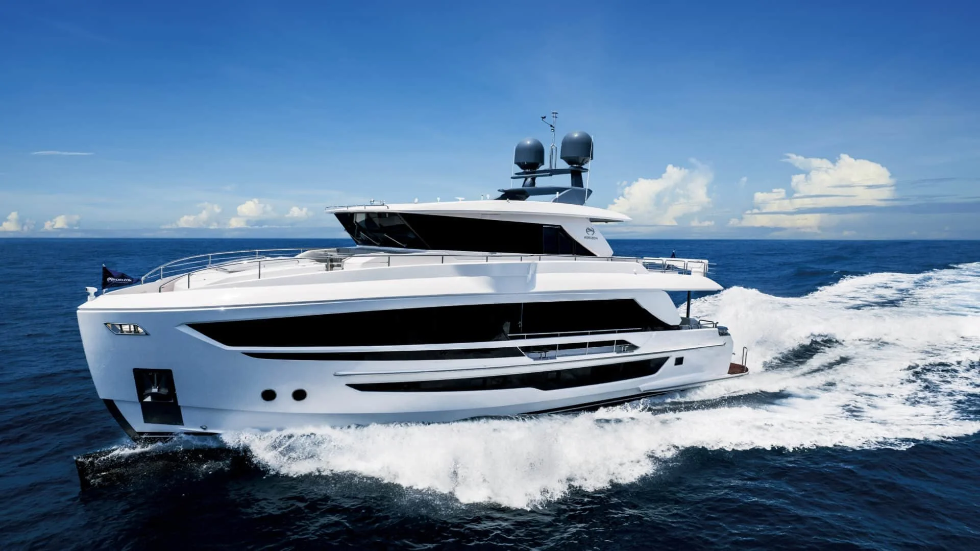 HORIZON YACHTS FD80