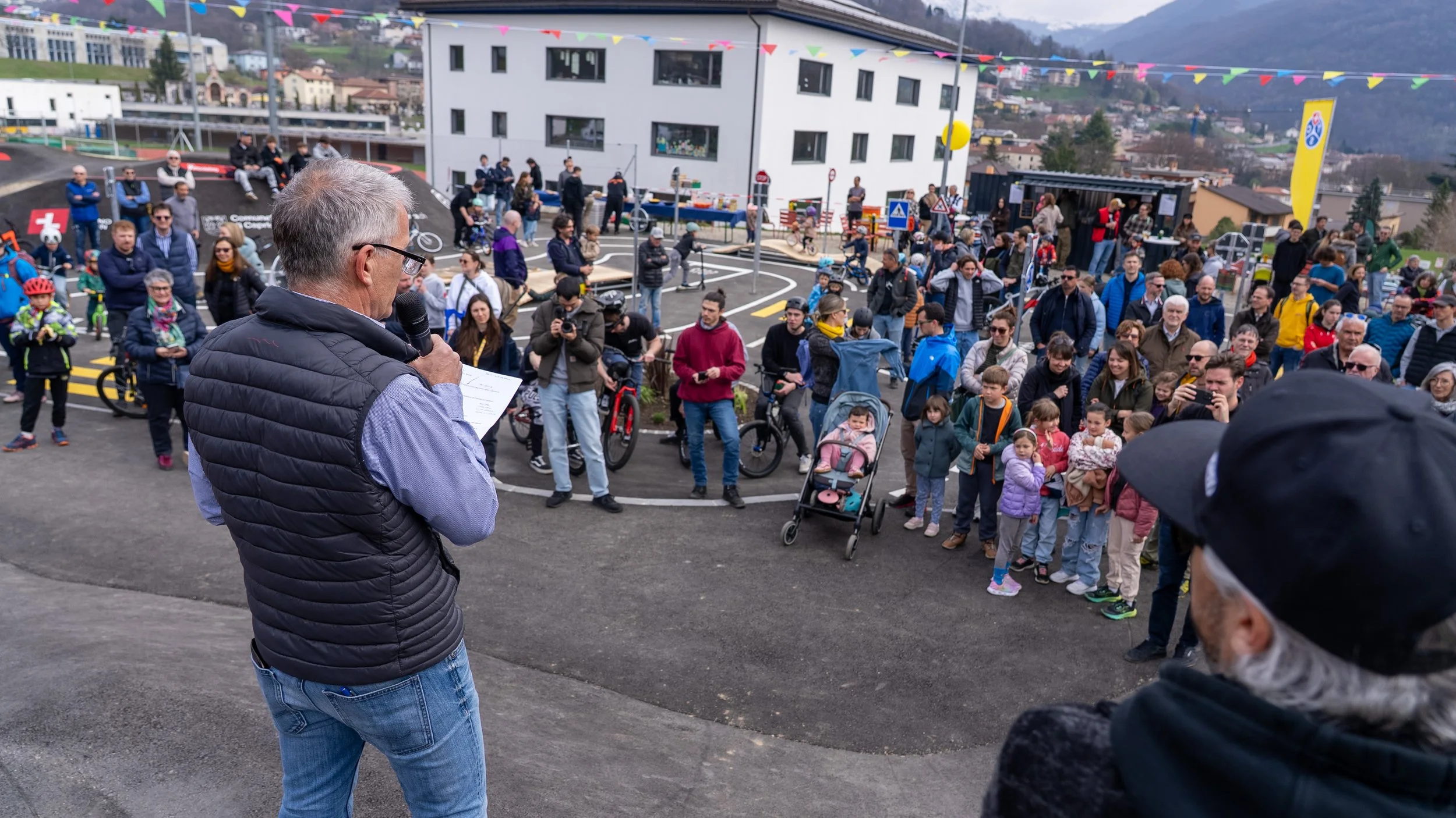 Pump Track Inaugurazione2.jpg