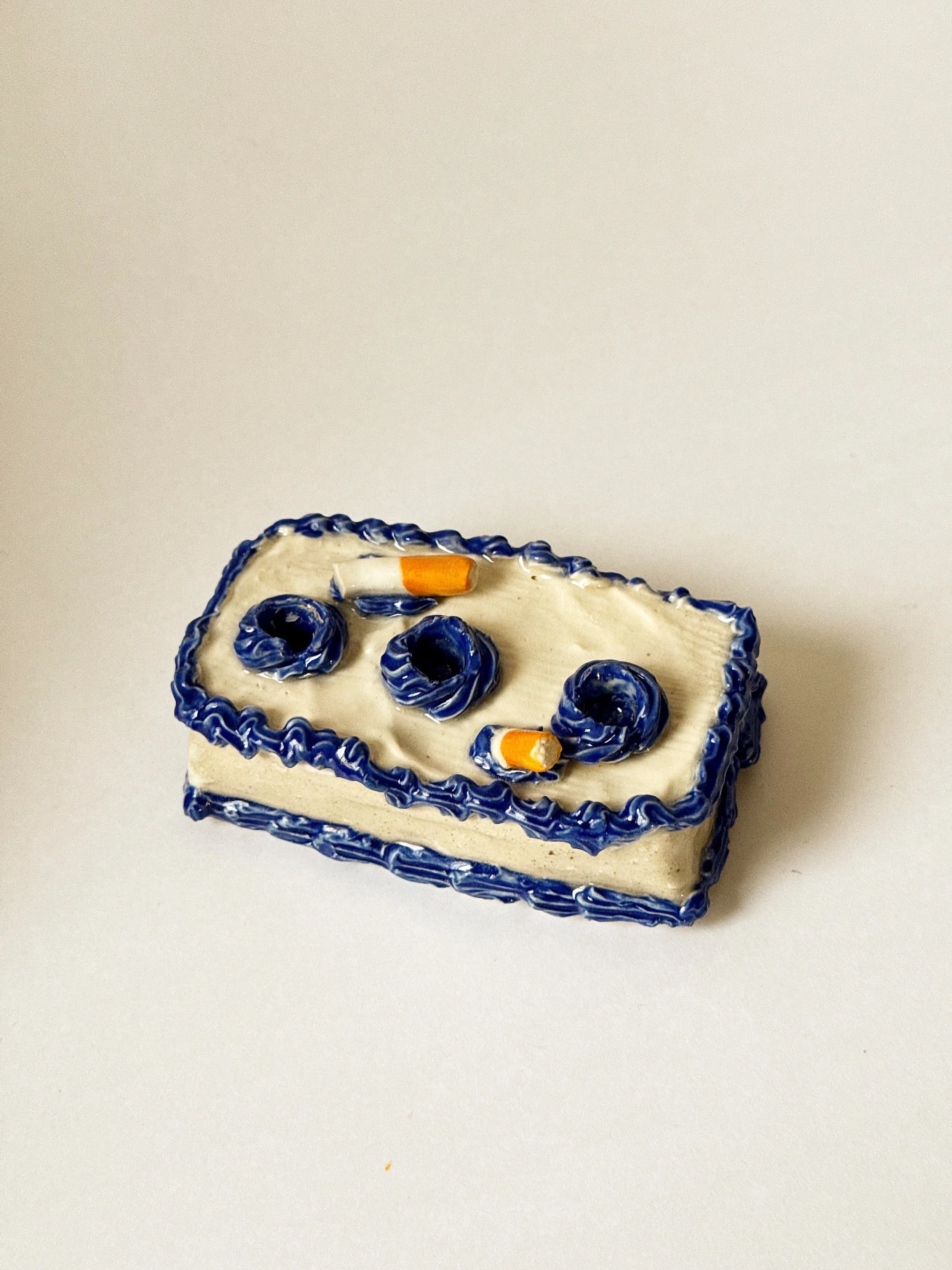 Blue Frilly 3 Candle Cake .JPG