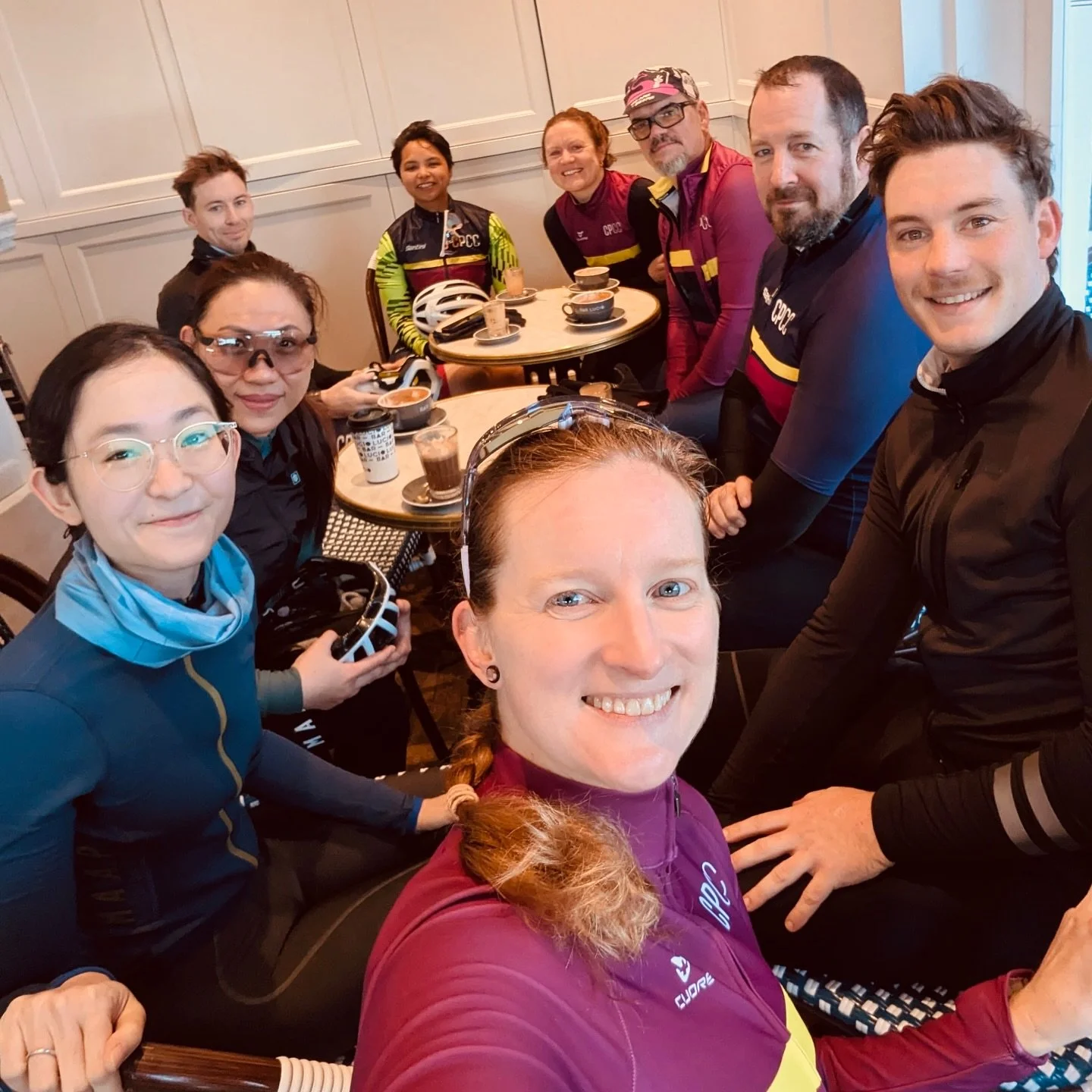 Kicking back after the CPCC coffee ride ☕️ 
Shout out to ride leader @time_to_tri for the leadership and the exceptional selfie skills 🤳
Come join us every Wednesday!
#centennialparkcc 
#willrideforcoffee 
#sydneycycling