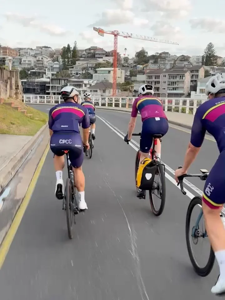 Thursday Morning Hills with CPCC - best views in Sydney 😍 🌅

#centennialparkcc 
#sydneycycling 
#cyclingclub