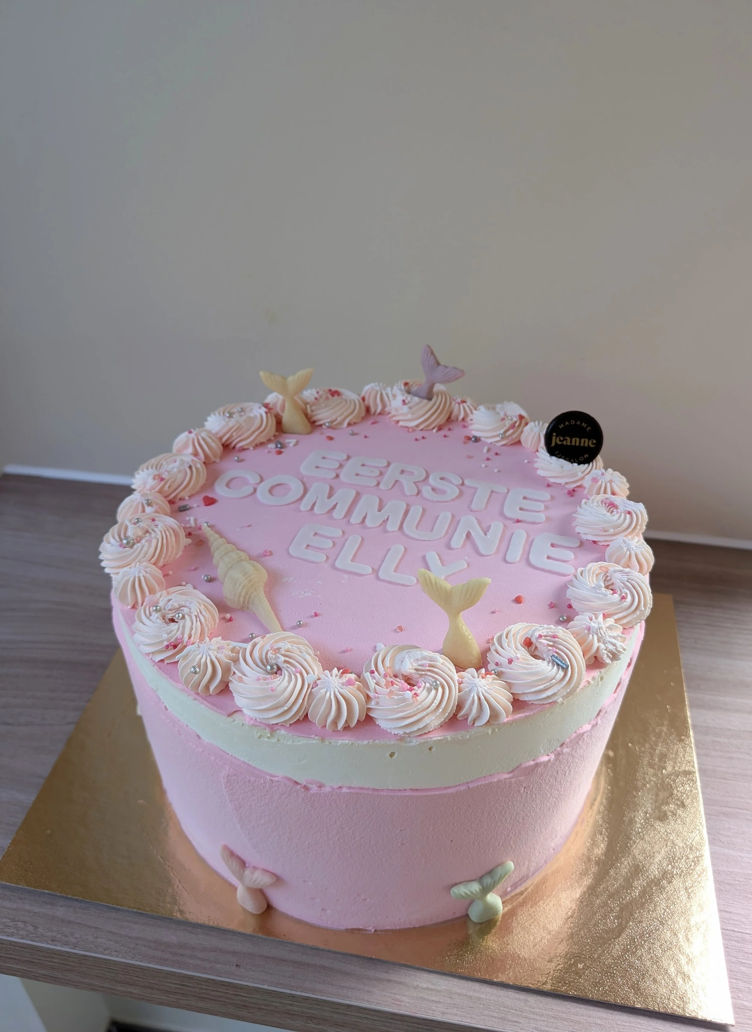 elly.jpg