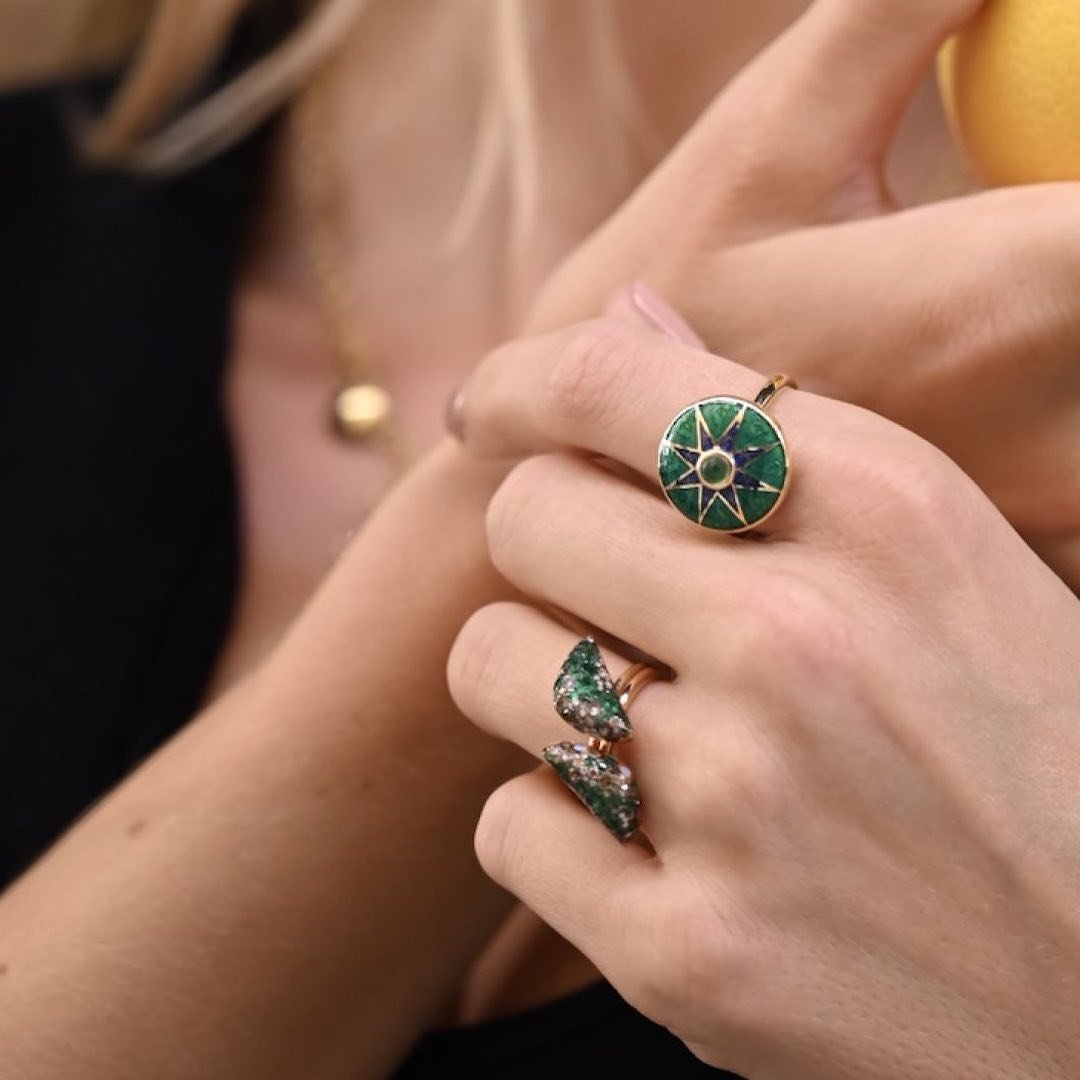 Elevate your spirit with our ring inspired by Islamic design and the sacred Zemzemiyah vessel from Tyre. Infused with faith and knowledge, it&rsquo;s a timeless symbol of spiritual depth and connection.