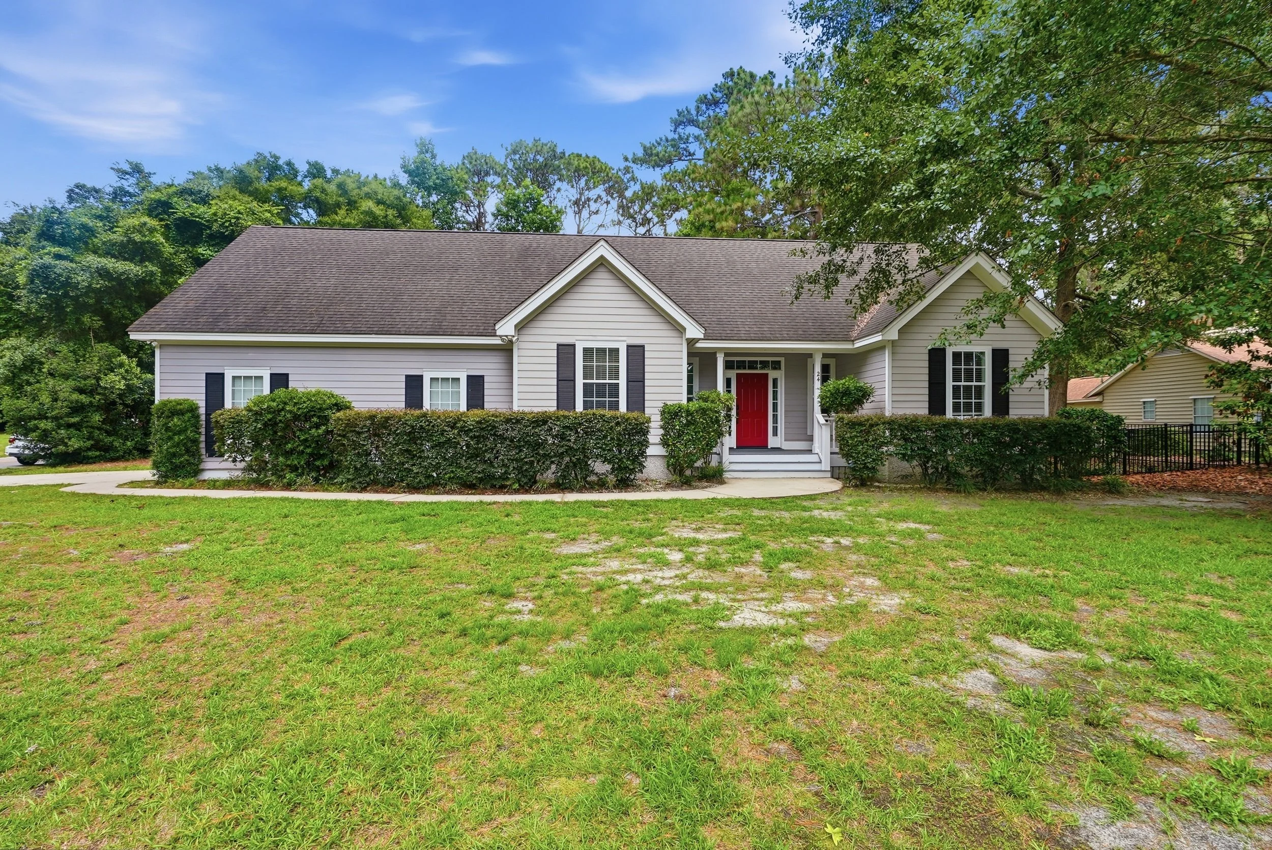 Five Bedroom Home In Royal Pines