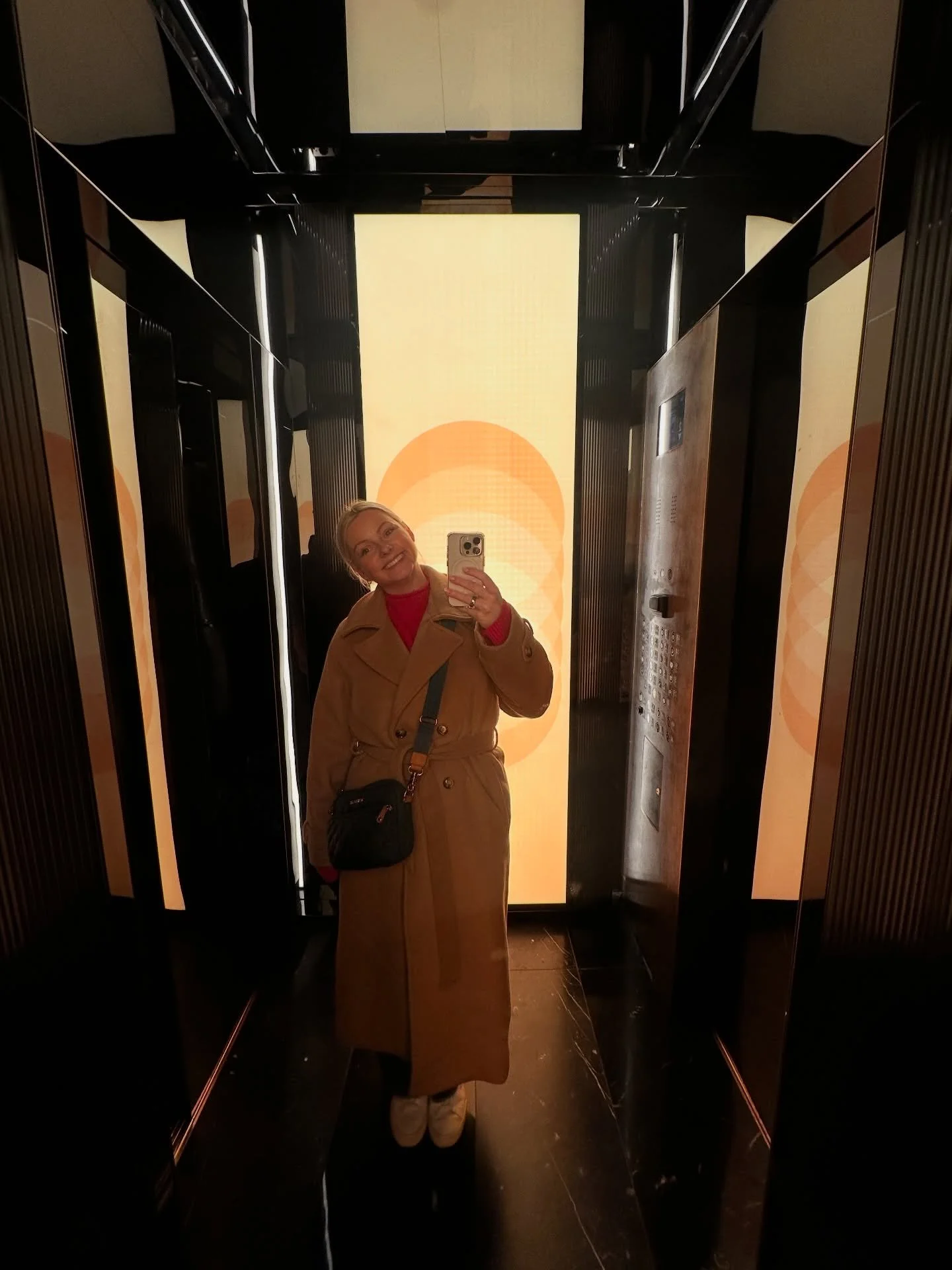 NYC work trip that was mostly me getting into the holiday (diet) spirit. 🎄🍩🍷🍝

#newyorkcity #nyc #christmas