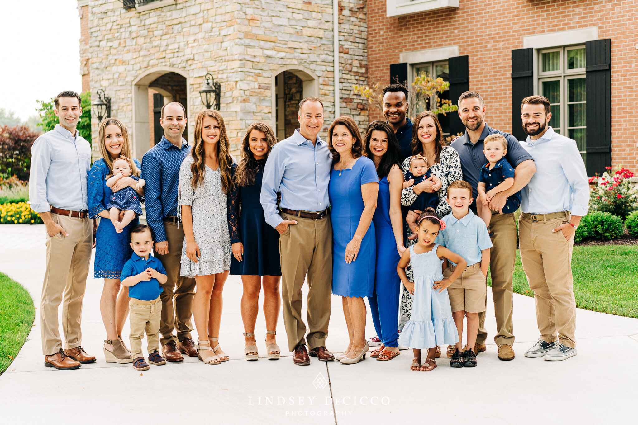 Extended Family Photographer in Granger, IN