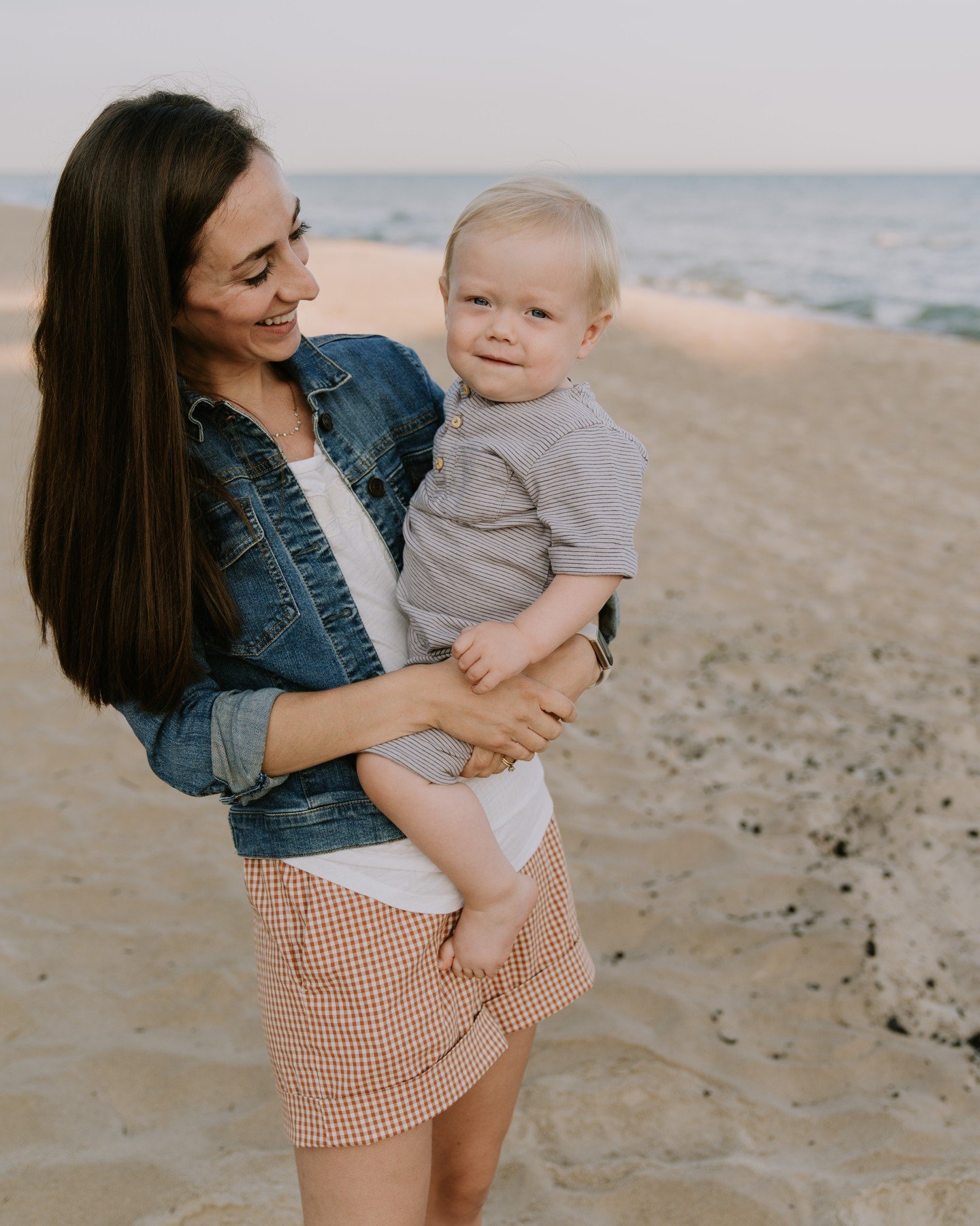 I'm a sucker for a perfect photo of a mom adoring her baby. Sweet, Lakeside Michigan, I'm a sucker for you, too.