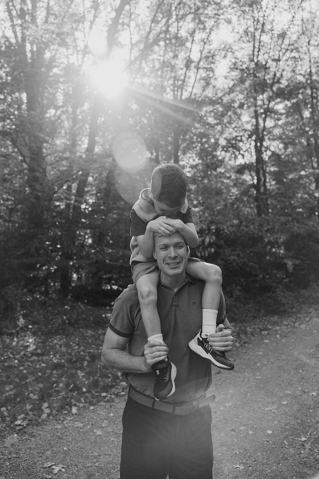 Candid Shoulder Ride | Lifestyle Family Photography