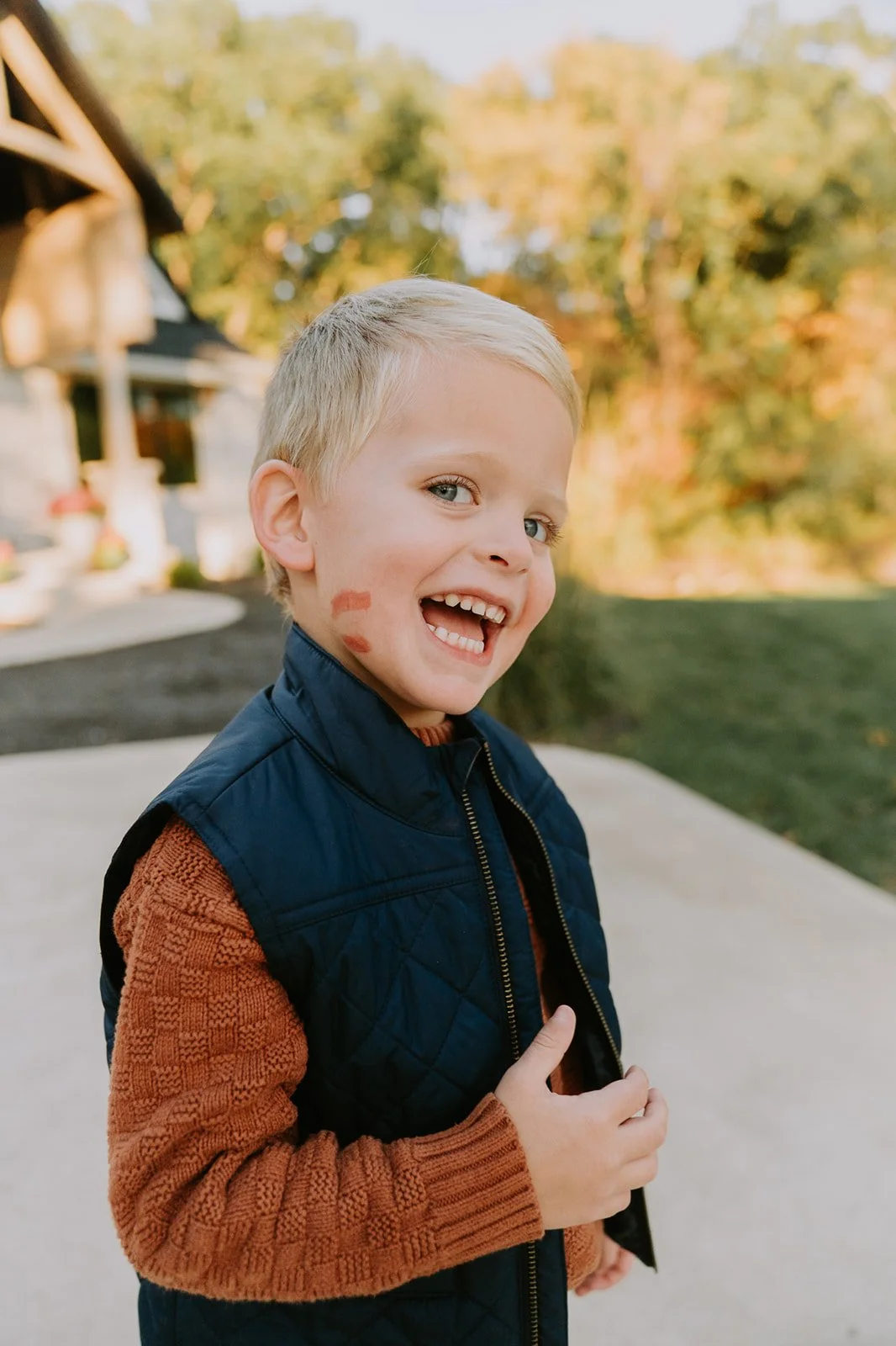 Candid Child Portrait Outdoors | Lifestyle Family Photography