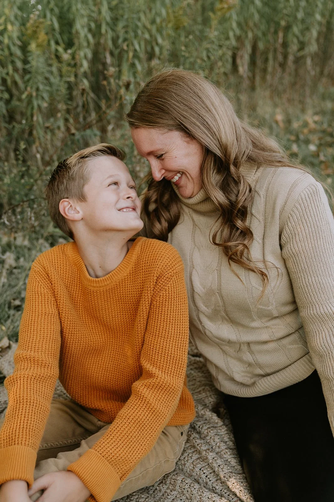 Seated Meadow Portrait | Lifestyle Fall Mini Session