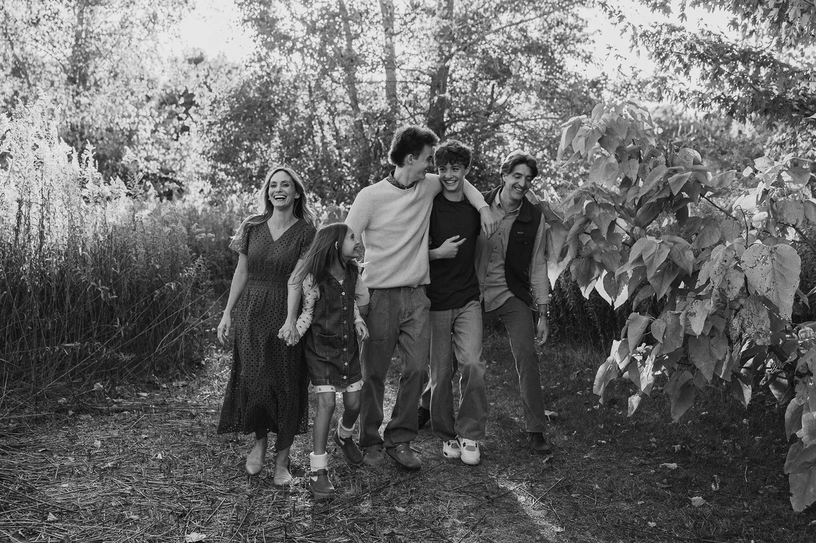 Black-and-White Meadow Walk | Lifestyle Family Mini Session Indiana