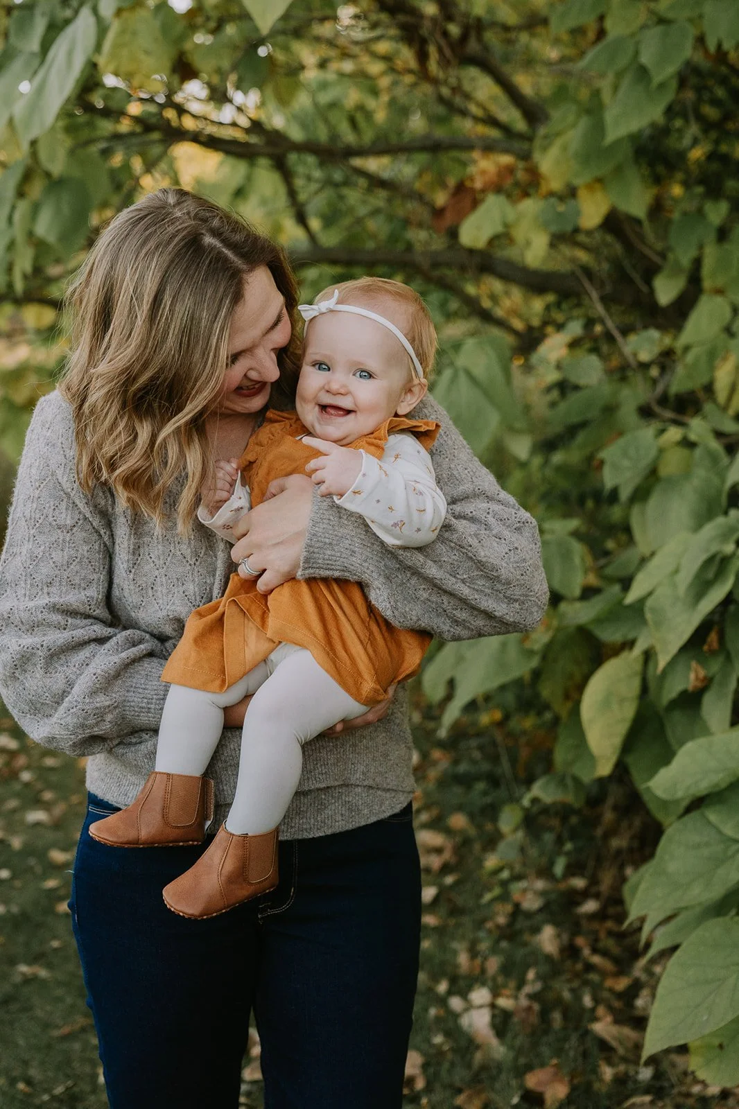 Sweet Kiss from Mom | Meadows Edge Fall Mini