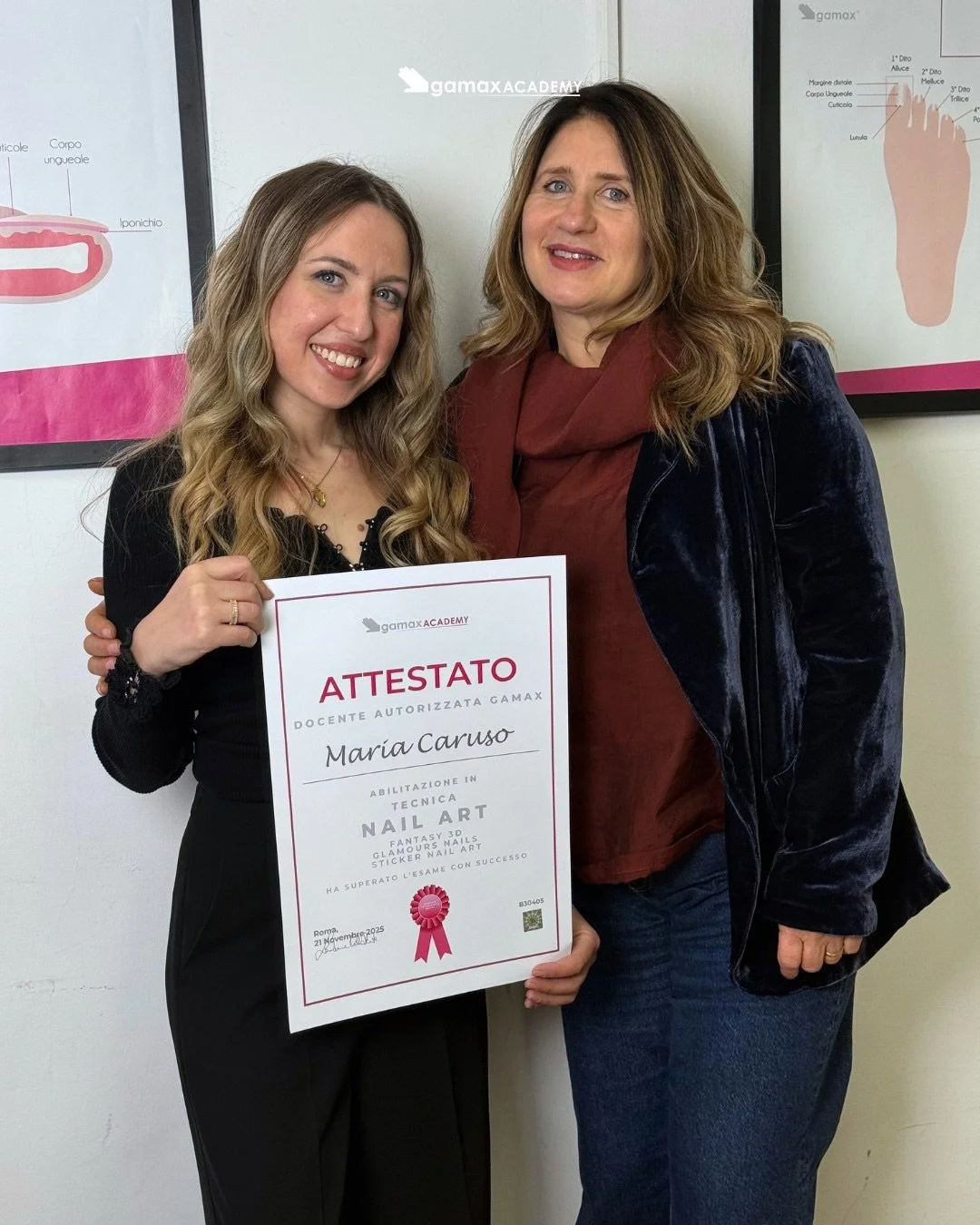 ✨ New entry in Academy! ✨

La famiglia Gamax Academy Italia si allarga: diamo il benvenuto a Maria Caruso, in arte @l_ognettara, la nostra nuova Docente Autorizzata! 💖🔥

In tre giorni intensissimi ha portato in aula tutta la sua creativit&agrave; c