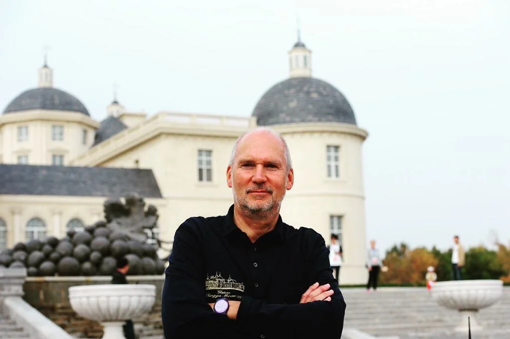 A Sino-Austrian wine partnership bringing premium Chinese wines to the world.