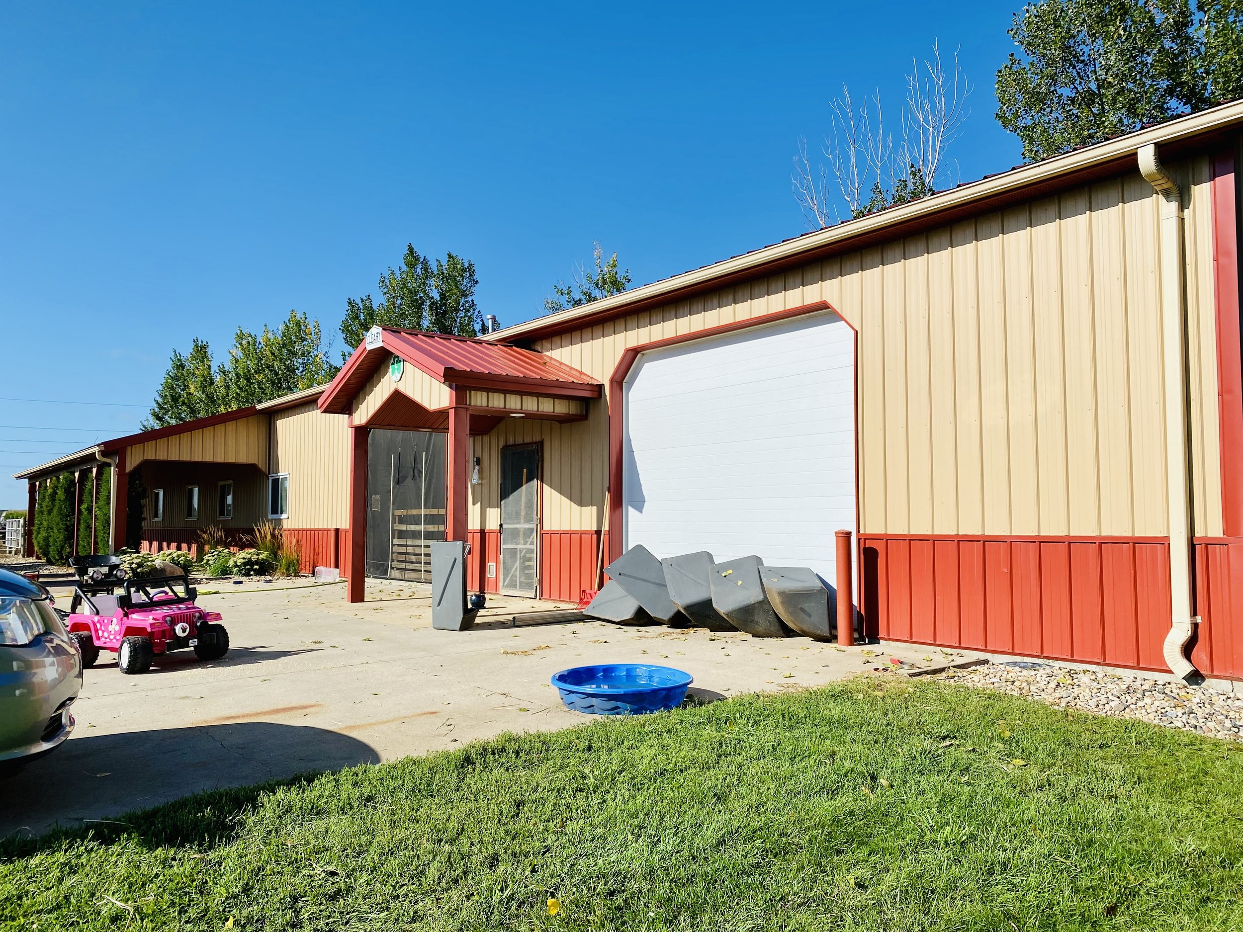 HorseBarn-01.jpeg