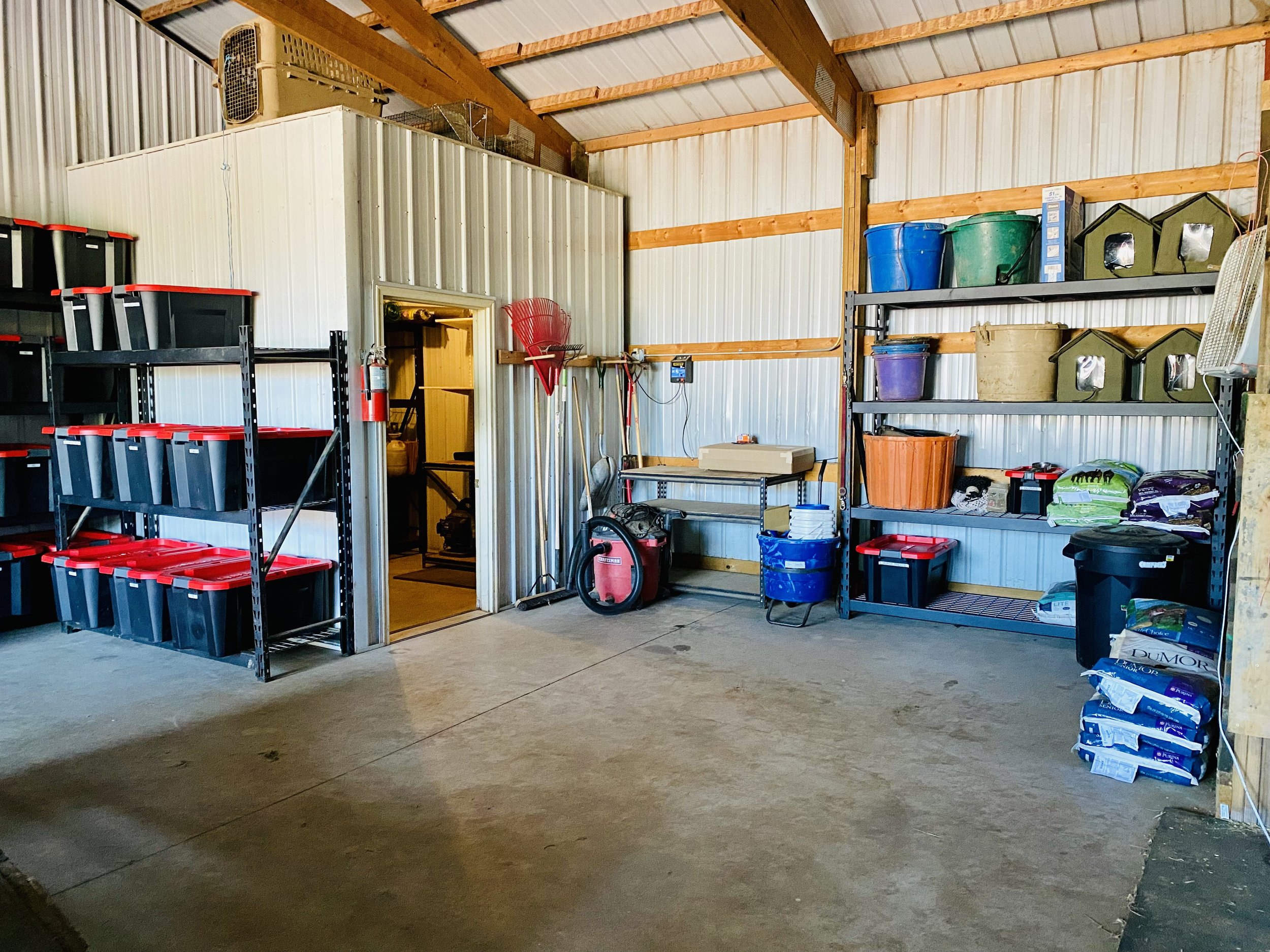 HorseBarn-08.jpeg