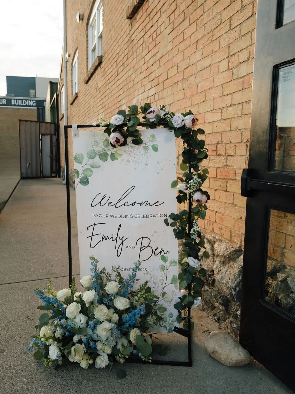 Emily &amp; Ben&rsquo;s whimsical wedding day 💙