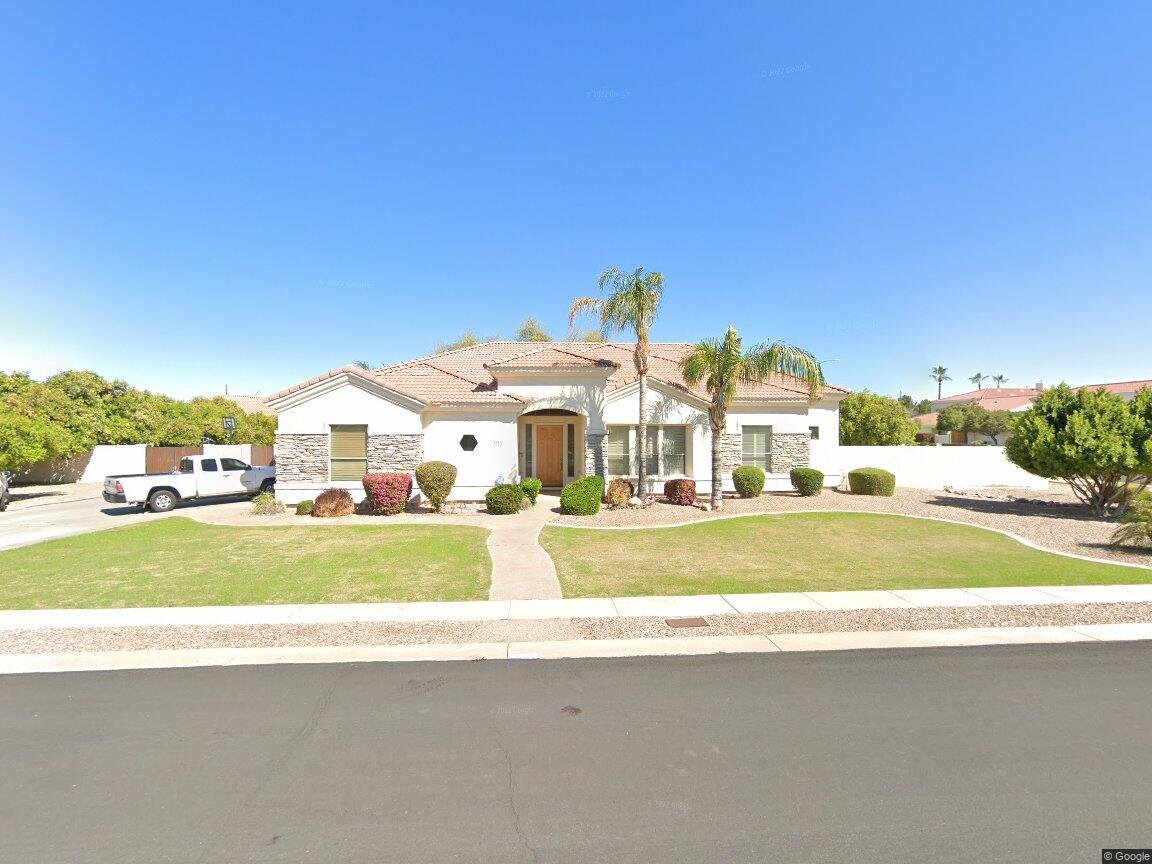 3710 E Northridge Cir