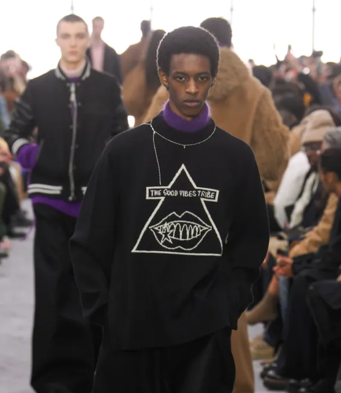  press  Mark Gonzales  | RUNWAY / Sacai Men’s Fall and Women’s Pre-Fall 2024 [Women's Wear Daily]
