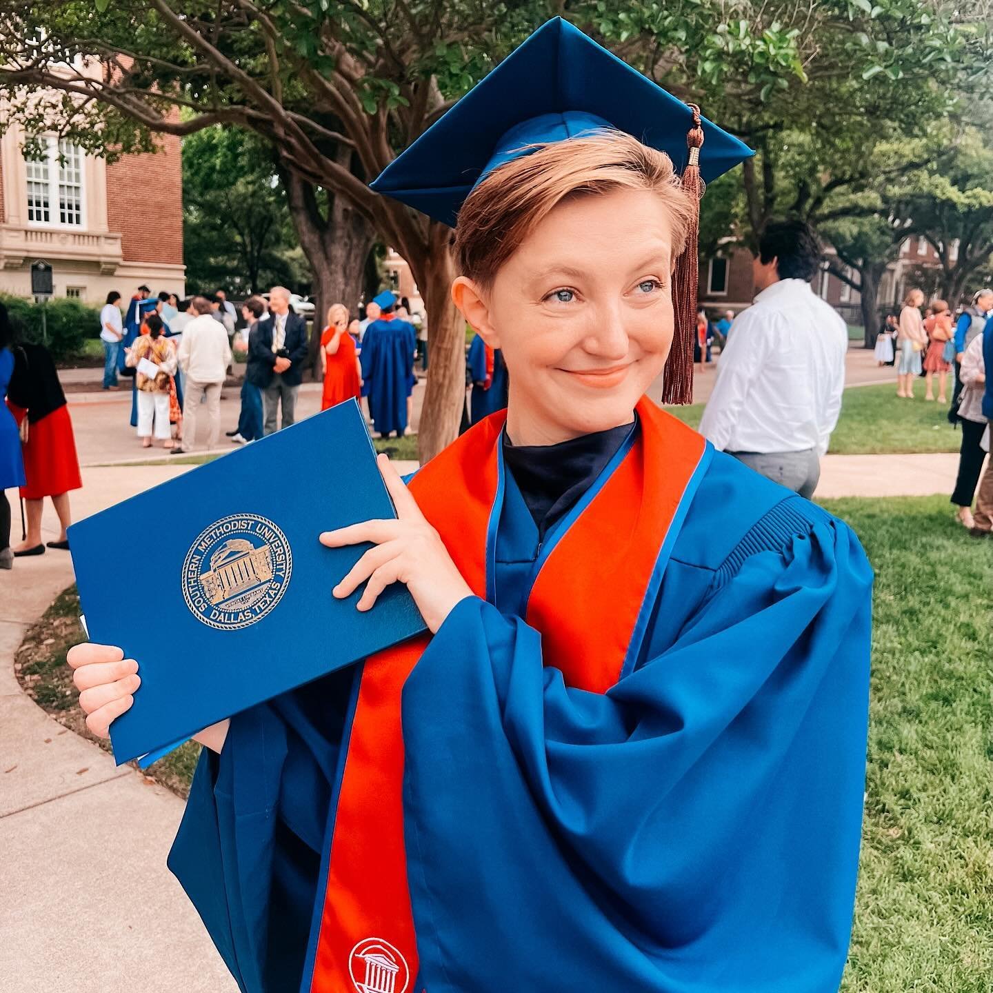 Congratulations to our dearest graduate, @morgan__draper who has brought endless amounts of joy, wisdom, and good humor to our community. We are so proud of you! Know that this will always be home. 

We are so grateful for the leadership of our co-pr