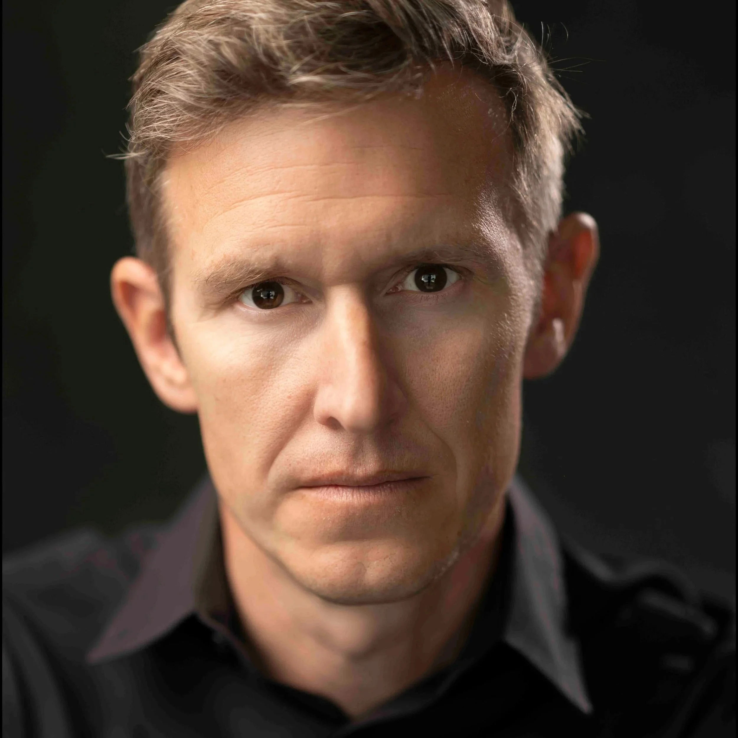 The Best Executive Portrait Photographers in Denver (And What to Look For)