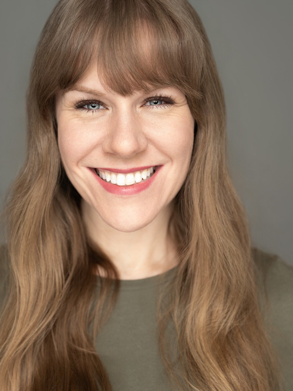 Smiling commercial female actor headshot