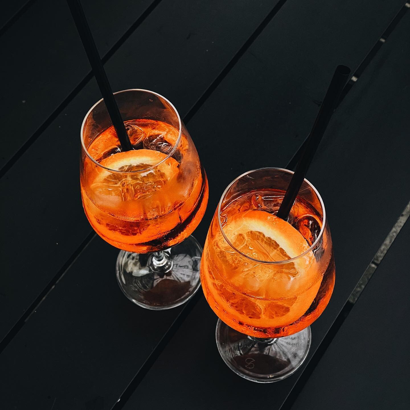 Happy hour! 🍊 20% discount on Aperol spritz from 20:00 till 22:00