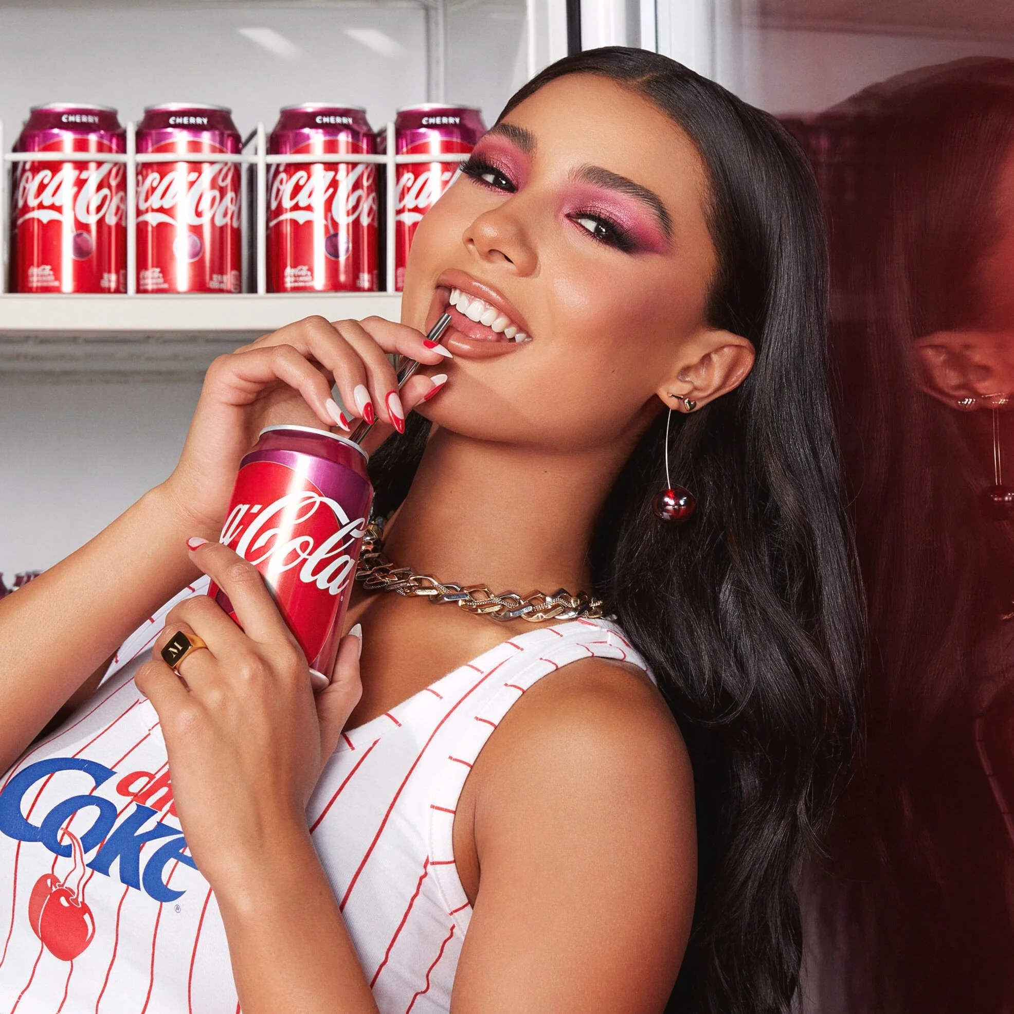 750_CherryCoke_Look01_v2_preview.jpg
