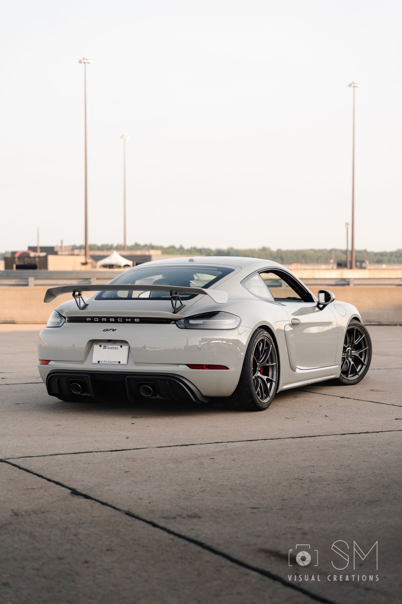 Porsche GT4-3 plaque effacée.jpg