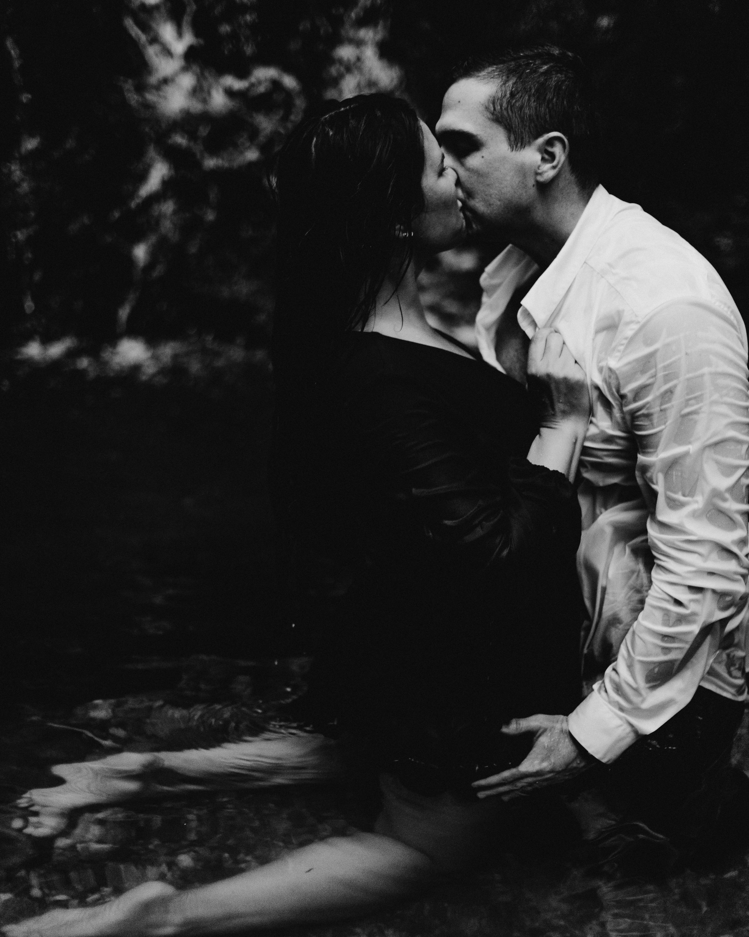 DANIELLEBPHOTOGRAPHY_TASHA_DAVID_ELOPEMENT_LOVE_WEDDING-0049.jpg