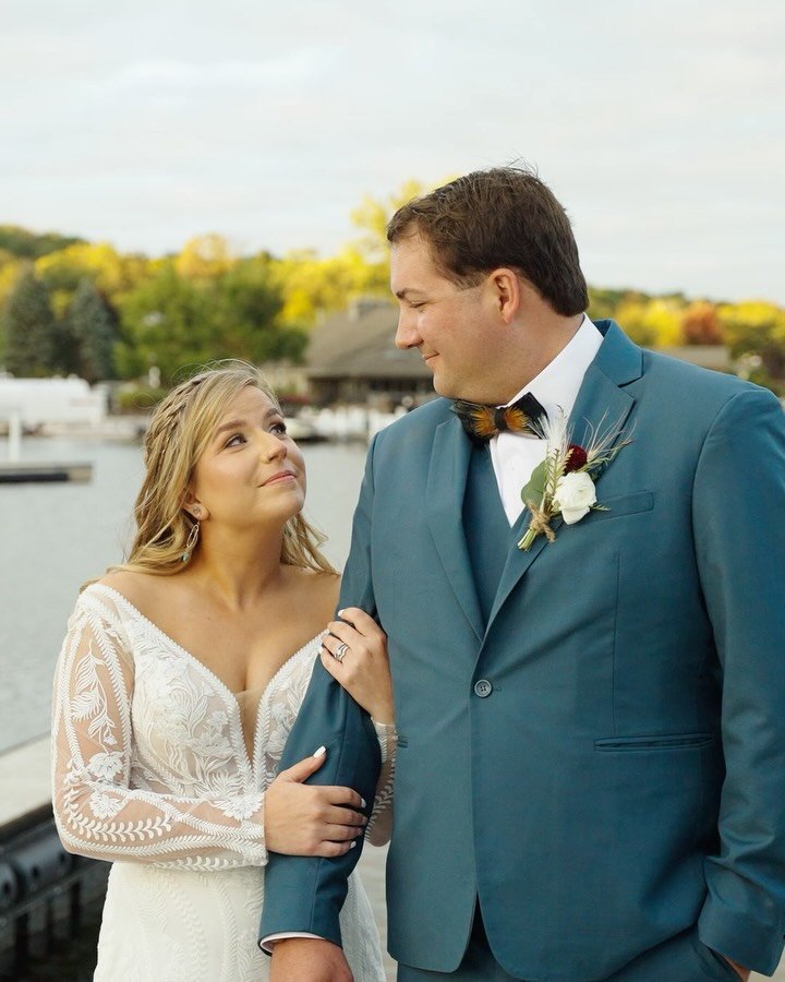 Such a beautiful day and venue to celebrate the marriage of Kelly and Mike. What an amazing and gorgeous day to be apart of!🍁🧡

Congratulations you two! @khagren15 

Venue: @abbeyresort 
Coordinator: @angelachristineevents 
Photo: @hershhausco 
Vid