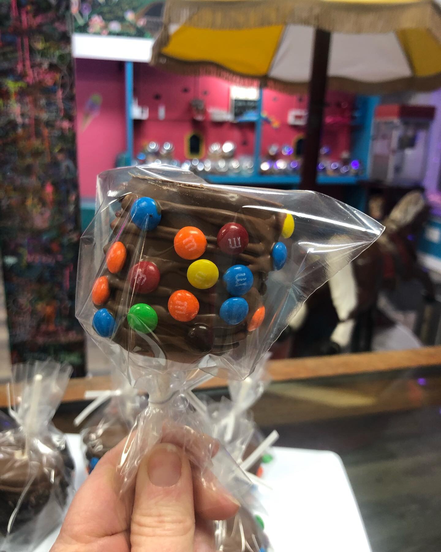 So many fun ways to enjoy a #giantmarshmallow Chocolate covered with mini M&amp;Ms or crushed Oreos! And of course, a monster size s&rsquo;more! #yummyfood #madeinct www.nutmegfudge.com