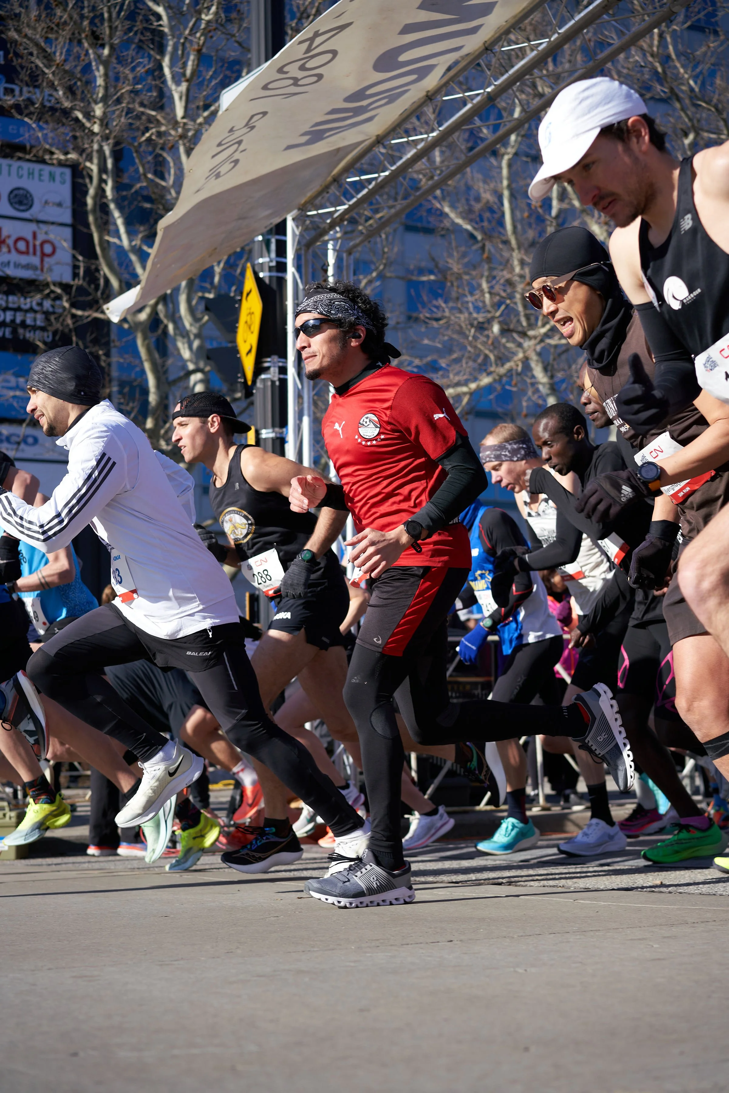 5 Evidence-Based Ways to Run a Faster Marathon (Without Relying on Super Shoes)