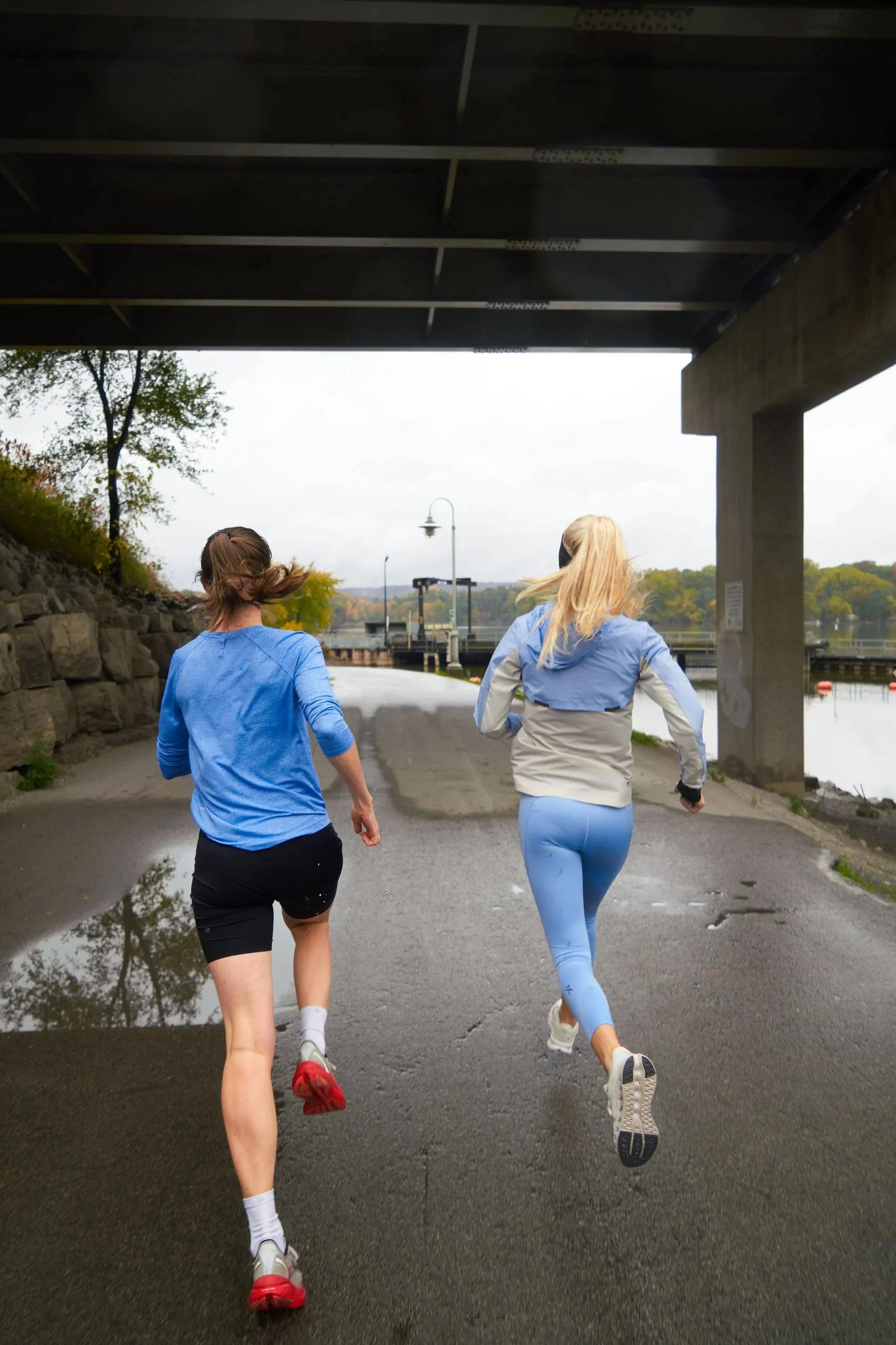 Two runners in Hamilton Ontario, one is a running physiotherapist.