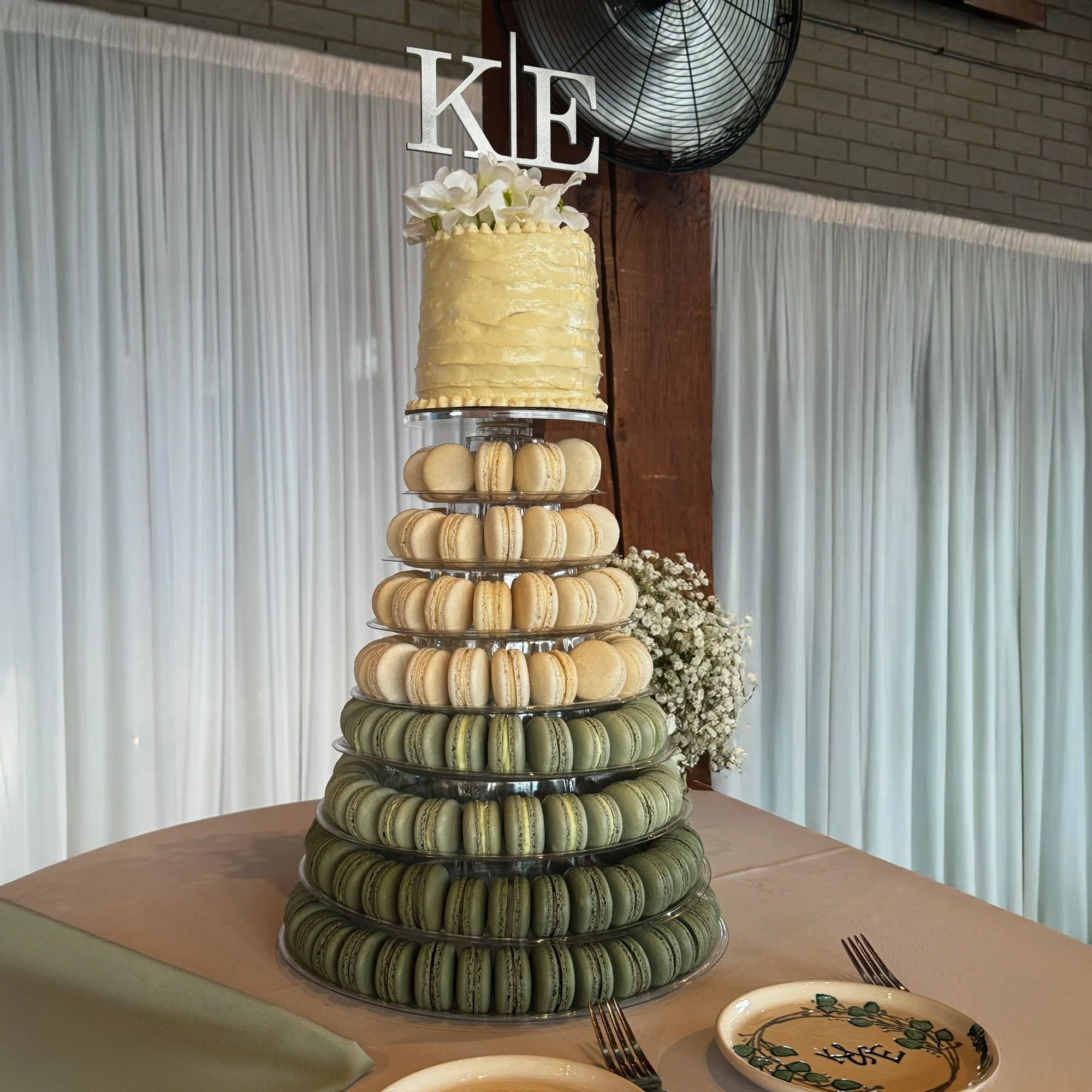 macaron tower for a wedding 