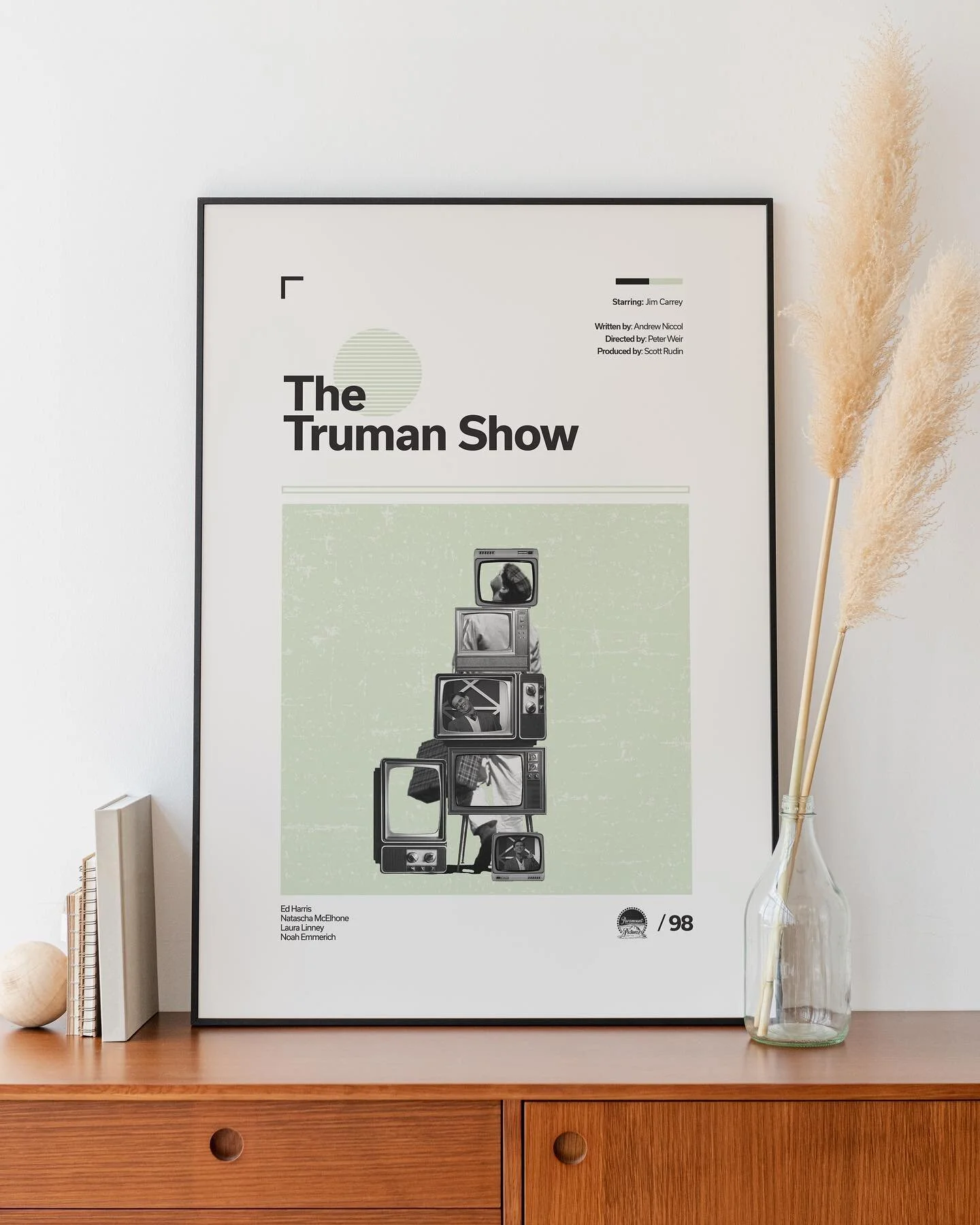 No more tacky pop culture poster that look out of place in your home. Be a fan with style and impress your guests with these mid century modern posters. 

Based on your favorite pop culture movies, tv shows, music, and more. 

12x18 | designbymeekah@